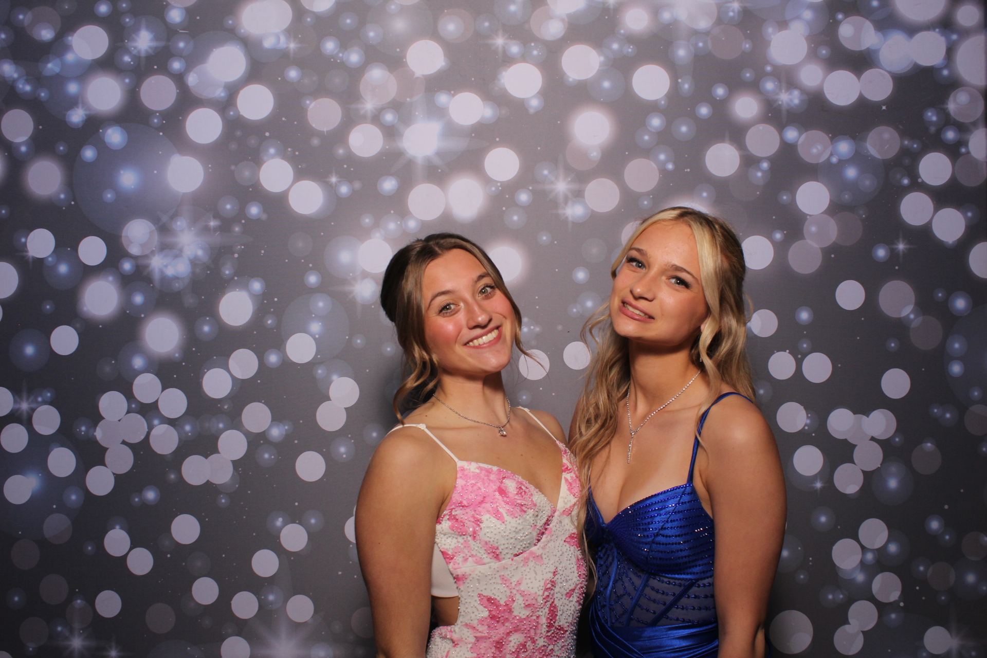 FHS Prom | View more photos from the event at gallery.photoboothcincy.com/u/PhotoBoothCincy/FHS-Prom
