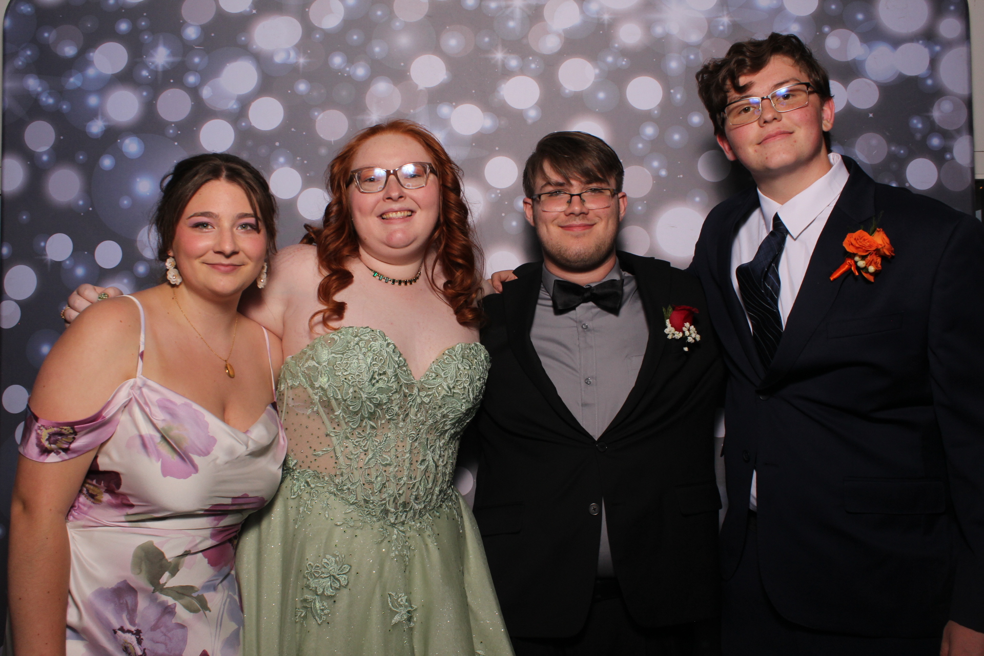 FHS Prom | View more photos from the event at gallery.photoboothcincy.com/u/PhotoBoothCincy/FHS-Prom