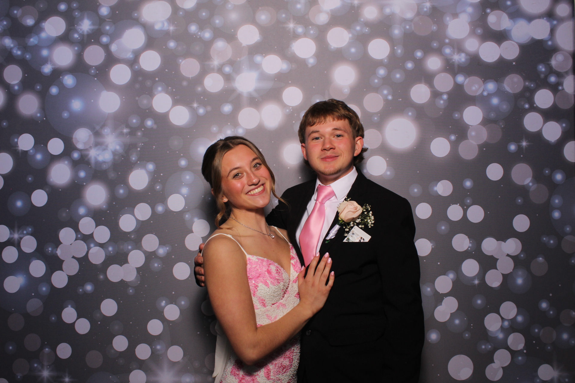 FHS Prom | View more photos from the event at gallery.photoboothcincy.com/u/PhotoBoothCincy/FHS-Prom