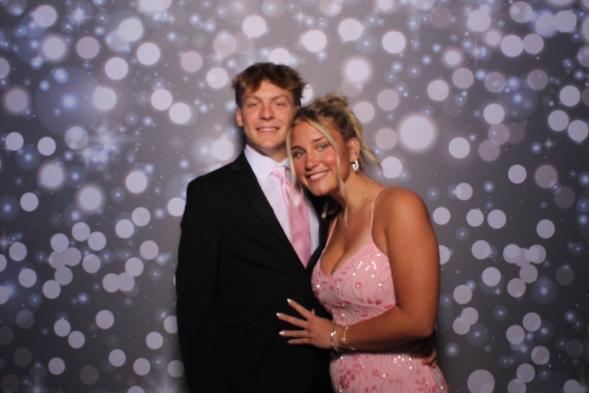 FHS Prom | View more photos from the event at gallery.photoboothcincy.com/u/PhotoBoothCincy/FHS-Prom