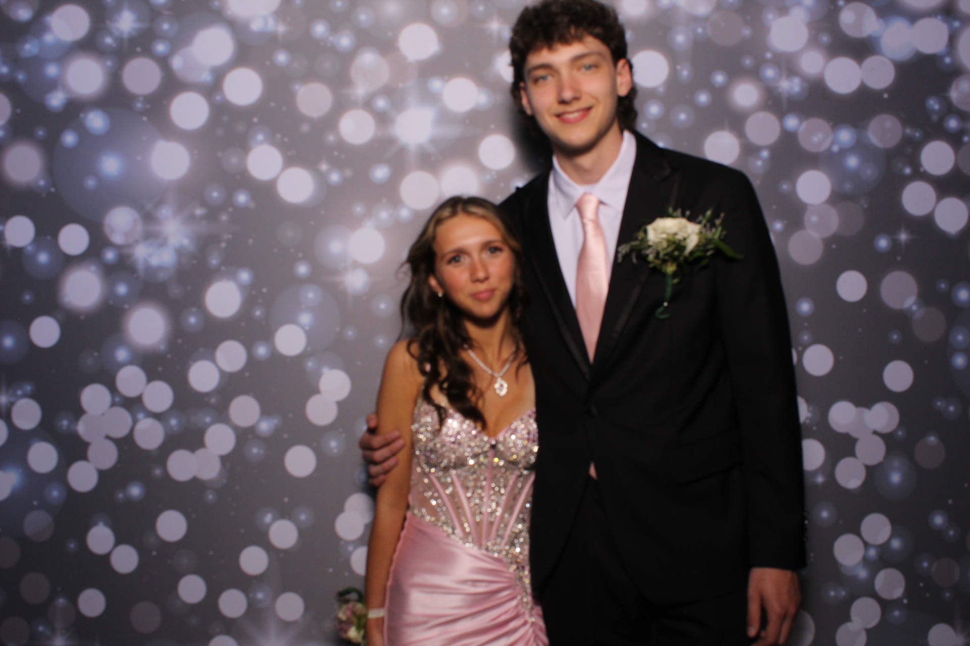 FHS Prom | View more photos from the event at gallery.photoboothcincy.com/u/PhotoBoothCincy/FHS-Prom