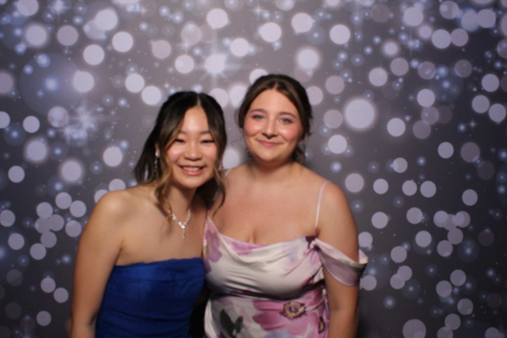 FHS Prom | View more photos from the event at gallery.photoboothcincy.com/u/PhotoBoothCincy/FHS-Prom