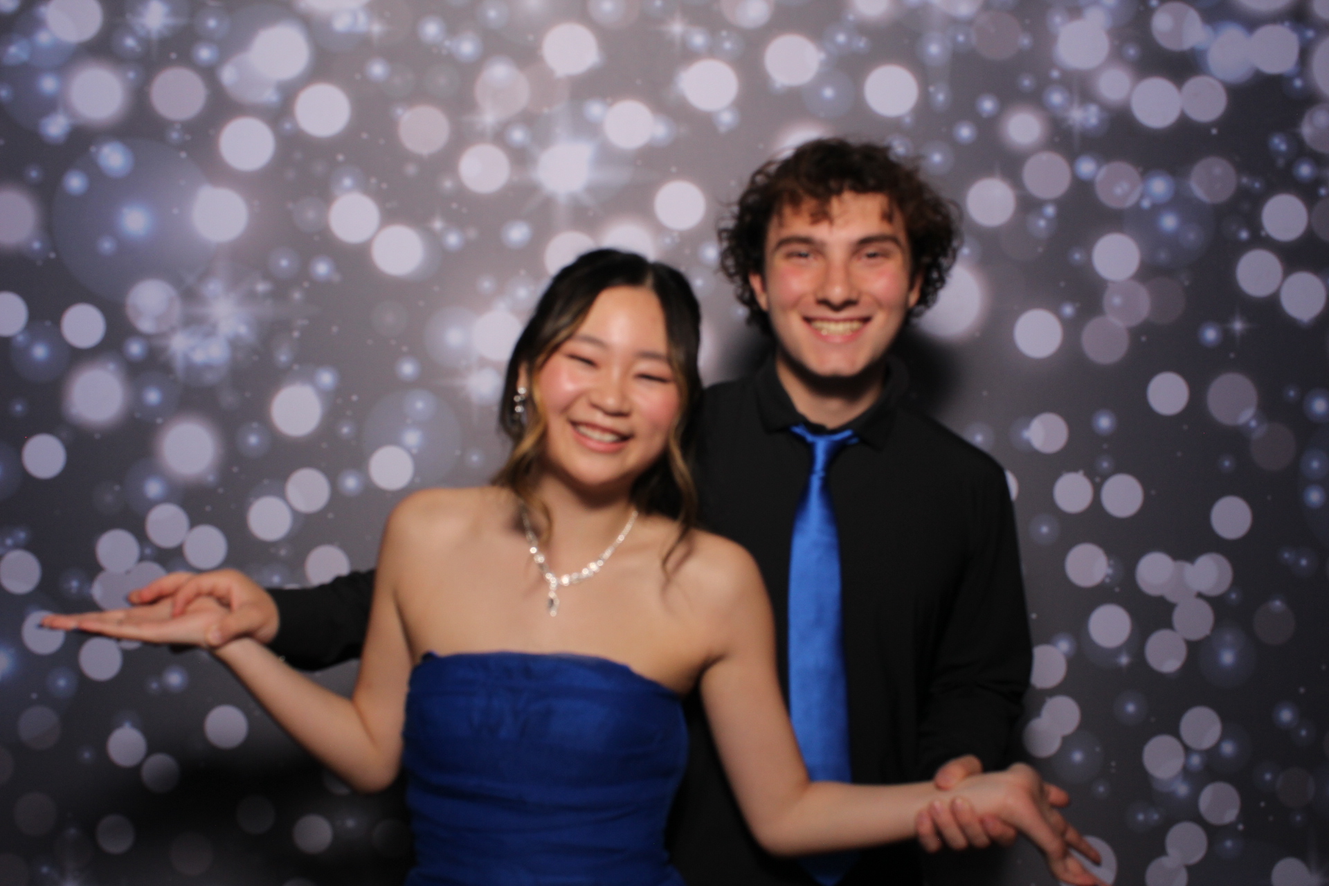 FHS Prom | View more photos from the event at gallery.photoboothcincy.com/u/PhotoBoothCincy/FHS-Prom