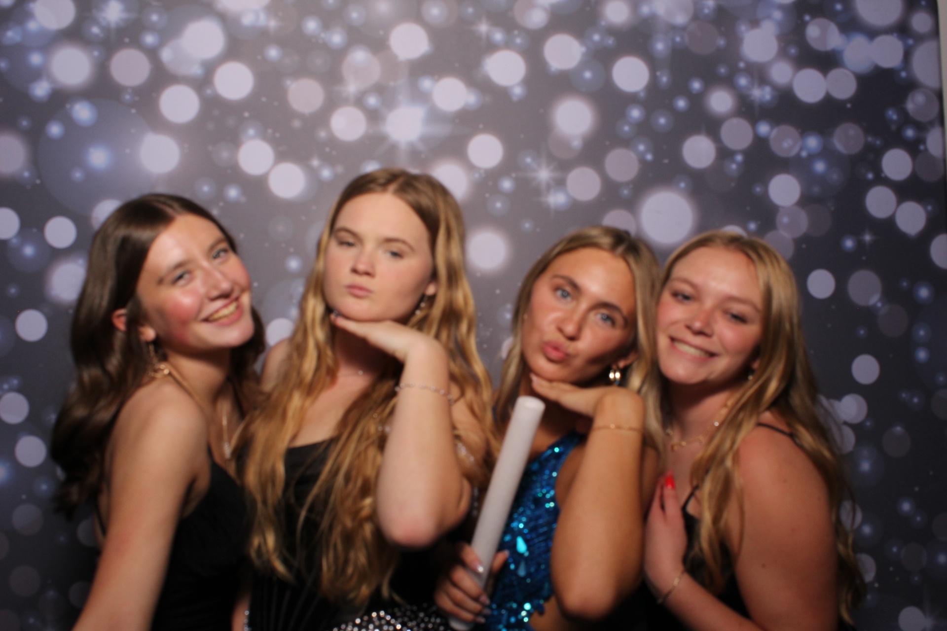 FHS Prom | View more photos from the event at gallery.photoboothcincy.com/u/PhotoBoothCincy/FHS-Prom