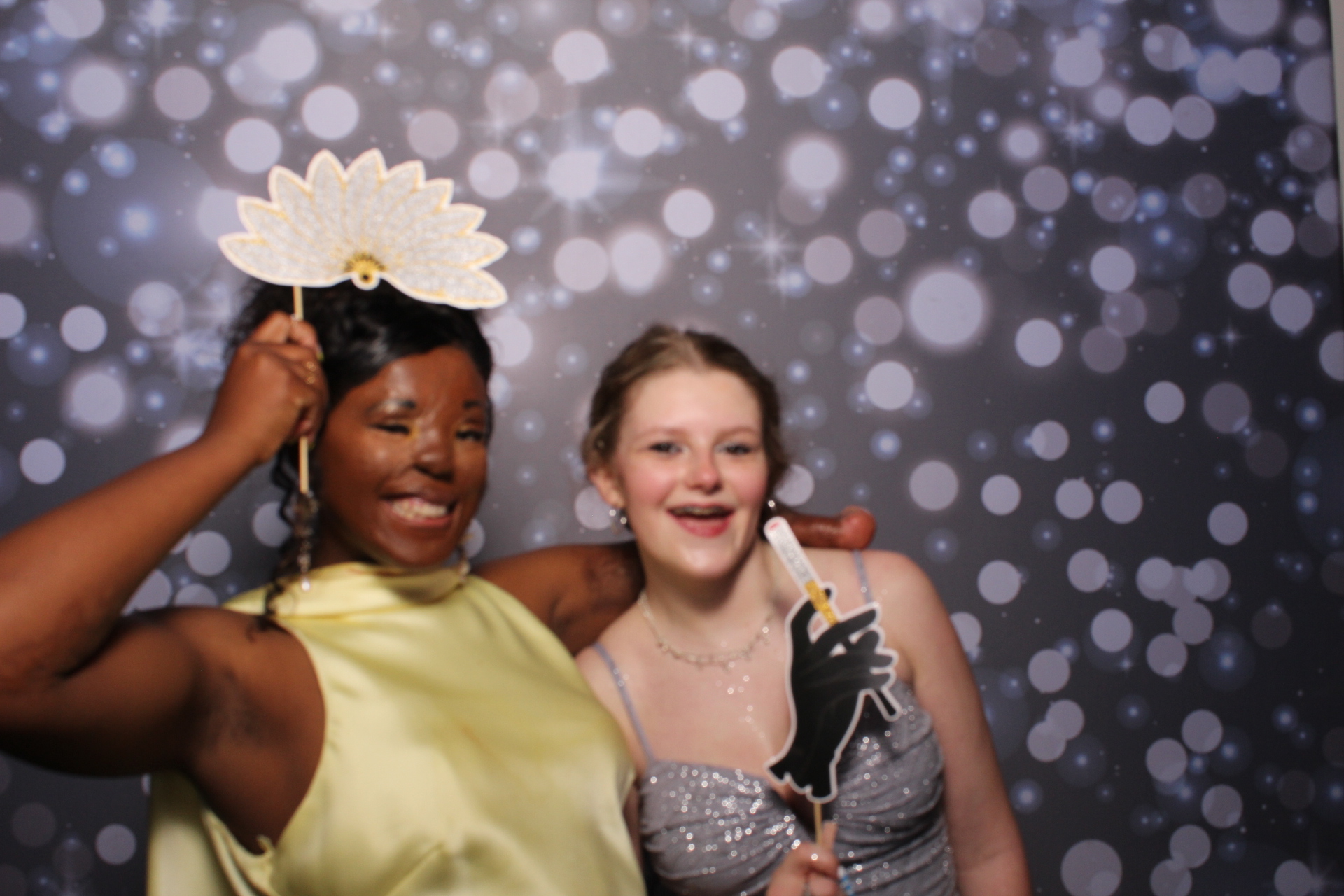 FHS Prom | View more photos from the event at gallery.photoboothcincy.com/u/PhotoBoothCincy/FHS-Prom