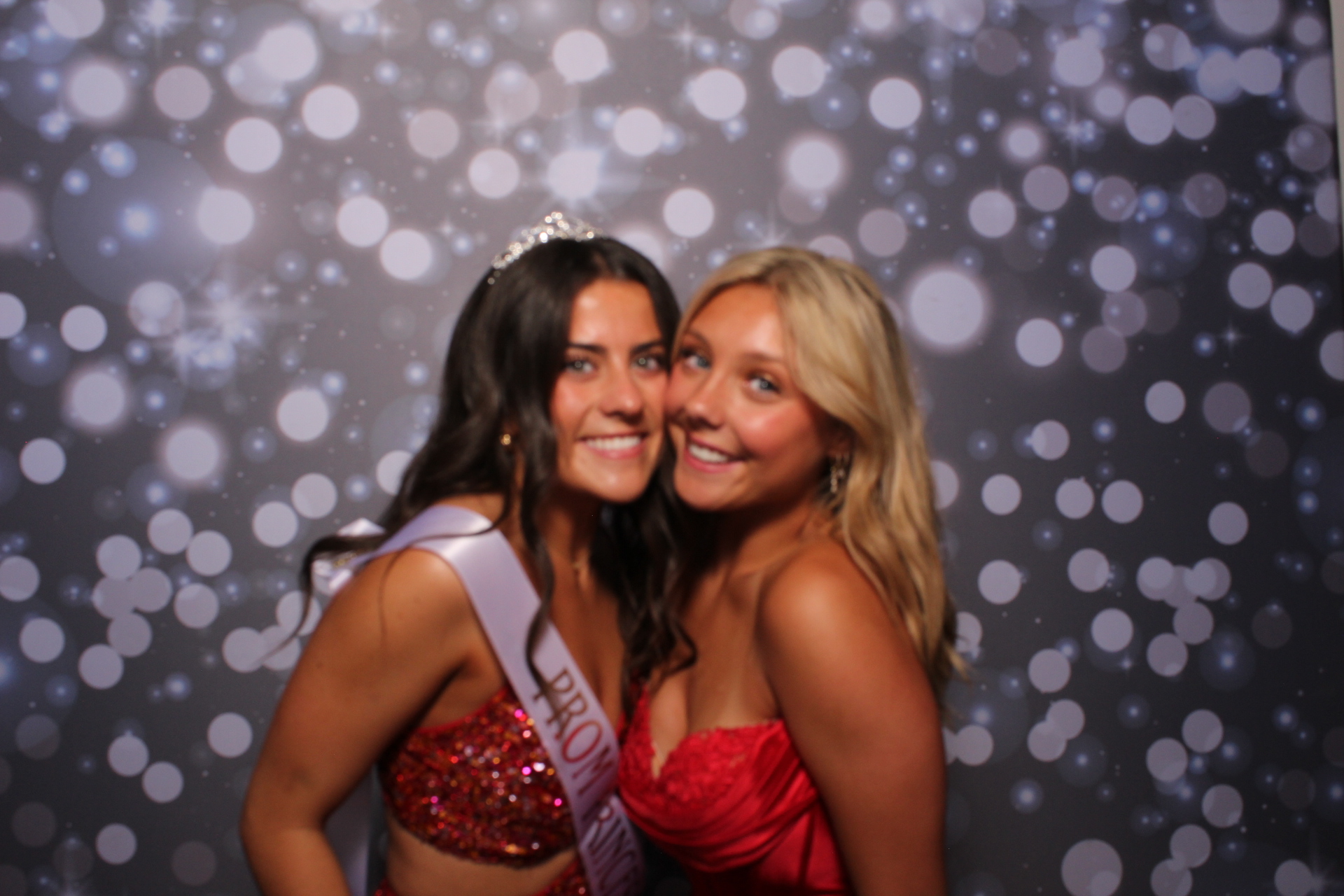 FHS Prom | View more photos from the event at gallery.photoboothcincy.com/u/PhotoBoothCincy/FHS-Prom