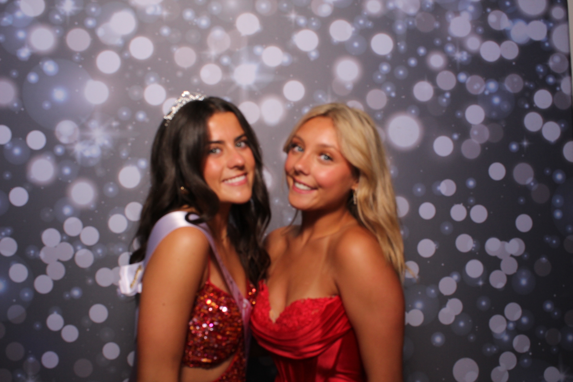FHS Prom | View more photos from the event at gallery.photoboothcincy.com/u/PhotoBoothCincy/FHS-Prom