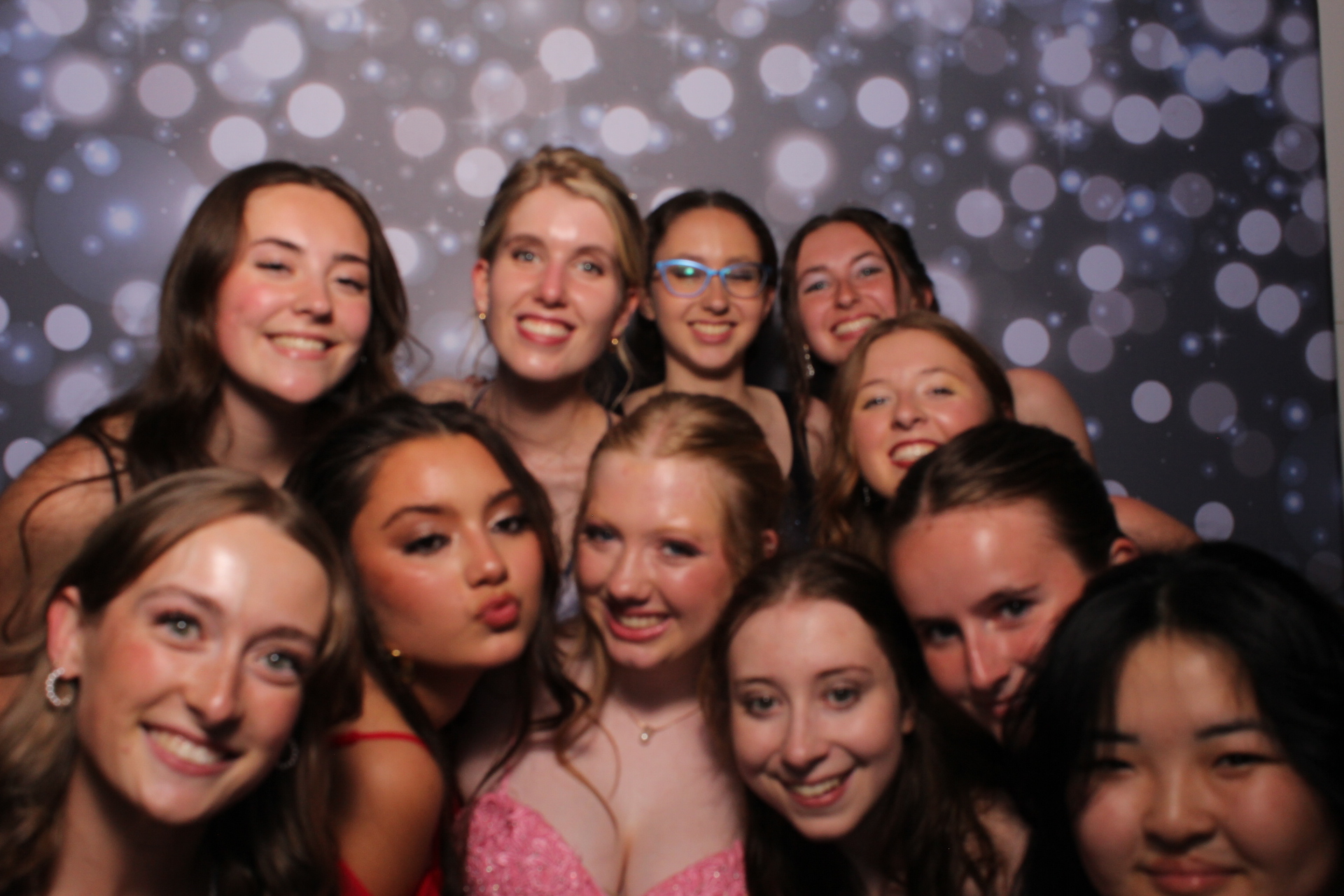 FHS Prom | View more photos from the event at gallery.photoboothcincy.com/u/PhotoBoothCincy/FHS-Prom