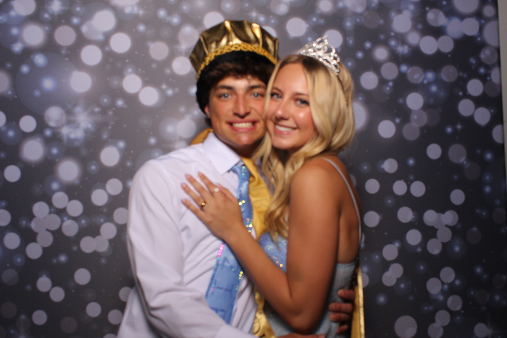 FHS Prom | View more photos from the event at gallery.photoboothcincy.com/u/PhotoBoothCincy/FHS-Prom