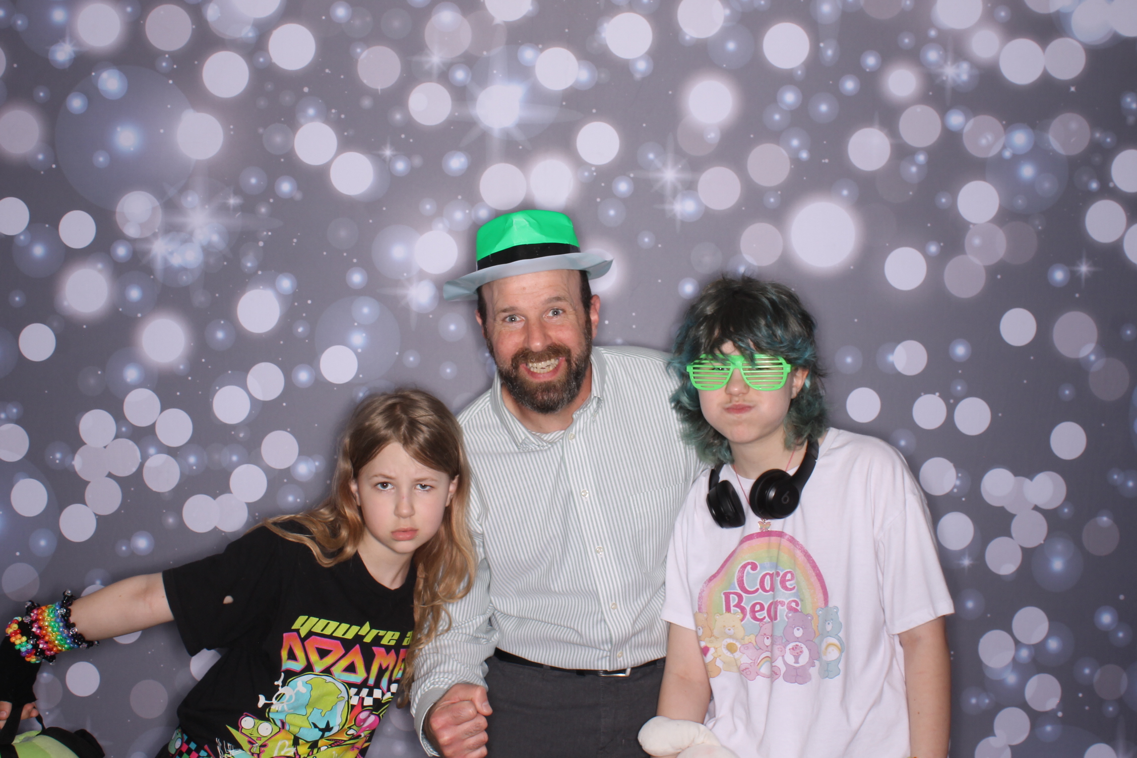 Father Daughter Cupcake Prom | View more photos from the event at gallery.photoboothcincy.com/u/PhotoBoothCincy/Father-Daughter-Cupcake-Prom-2