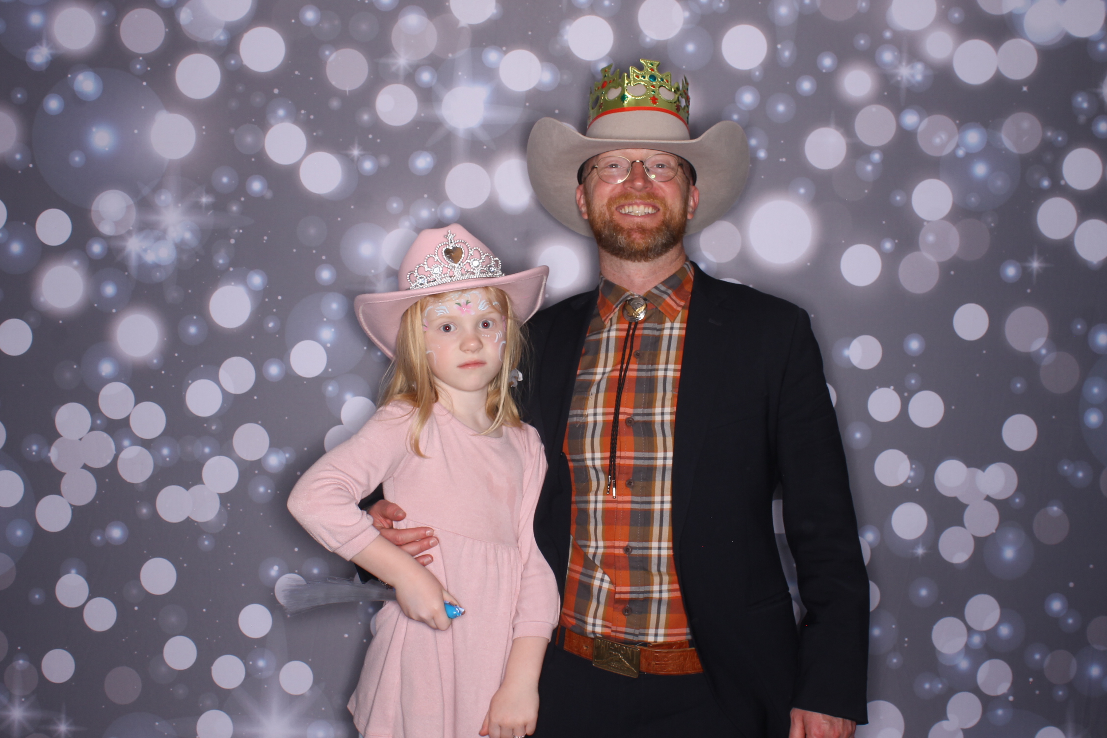 Father Daughter Cupcake Prom | View more photos from the event at gallery.photoboothcincy.com/u/PhotoBoothCincy/Father-Daughter-Cupcake-Prom-2