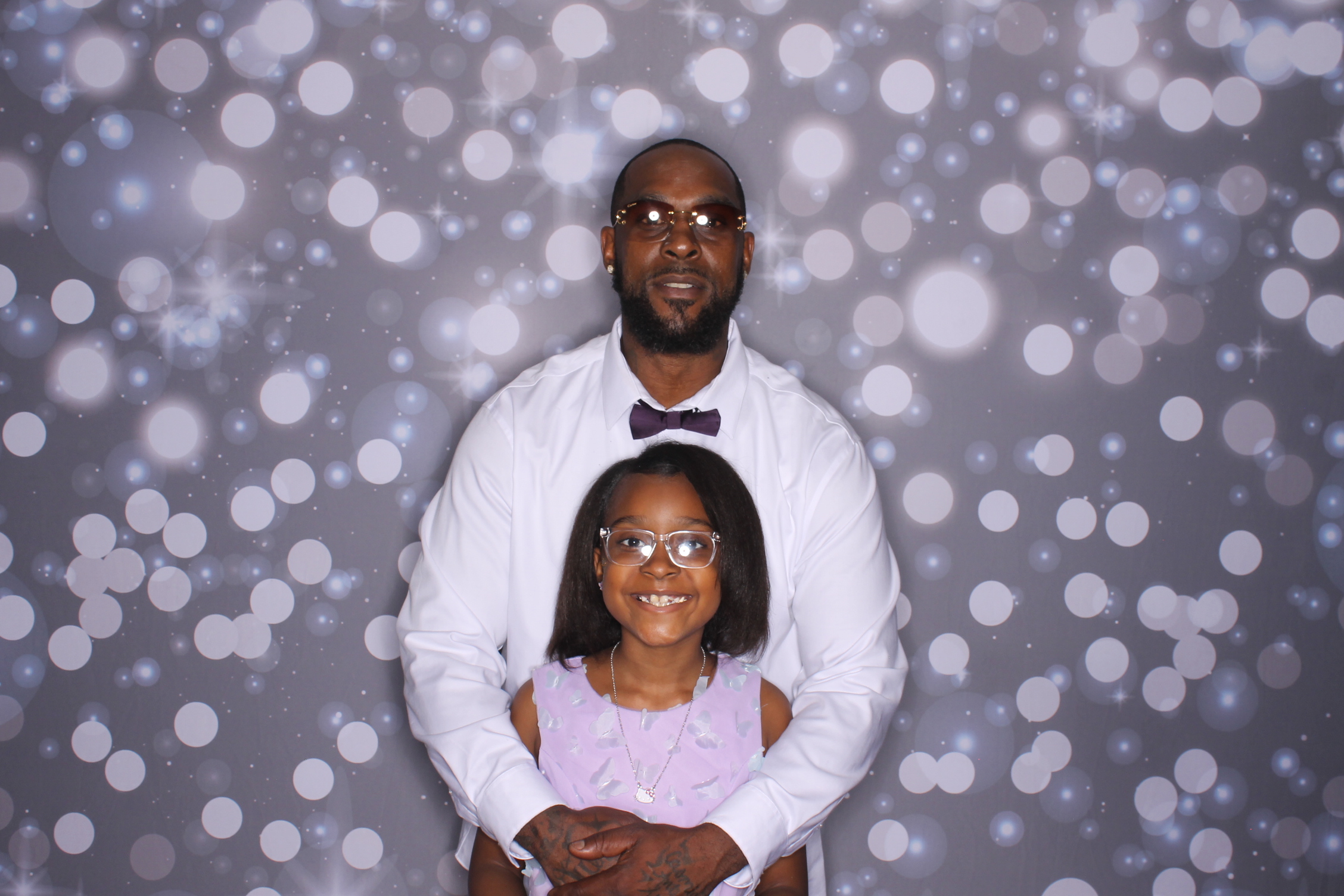 Father Daughter Cupcake Prom | View more photos from the event at gallery.photoboothcincy.com/u/PhotoBoothCincy/Father-Daughter-Cupcake-Prom-2