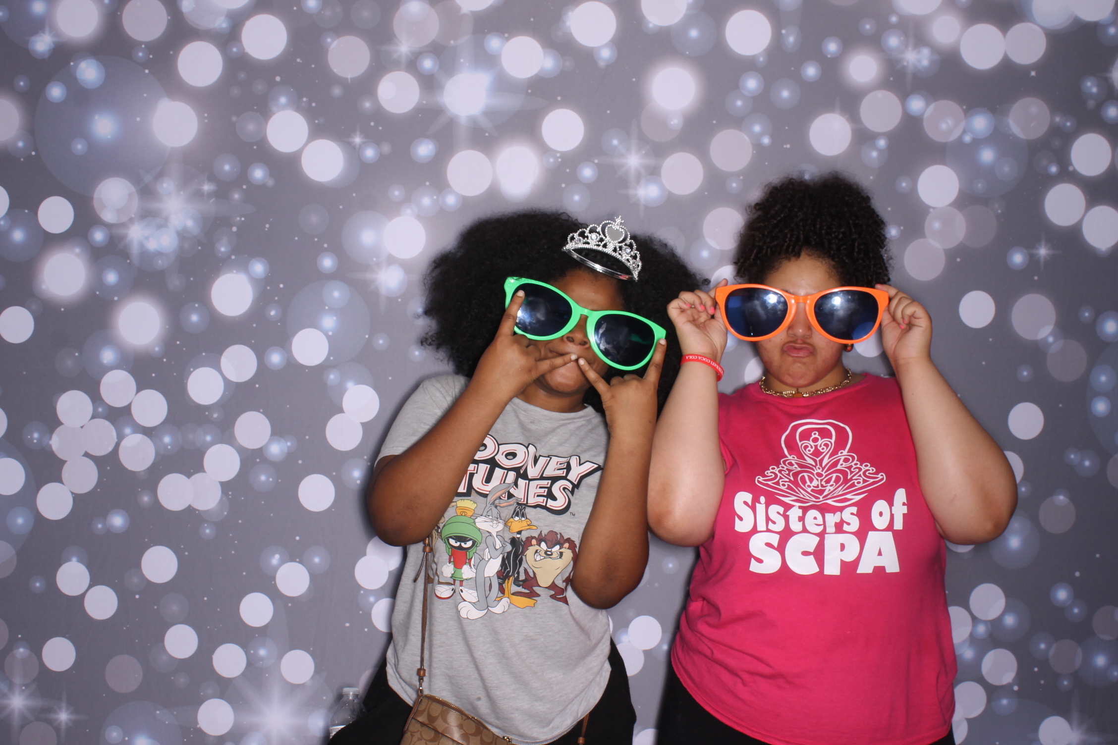 Father Daughter Cupcake Prom | View more photos from the event at gallery.photoboothcincy.com/u/PhotoBoothCincy/Father-Daughter-Cupcake-Prom-2