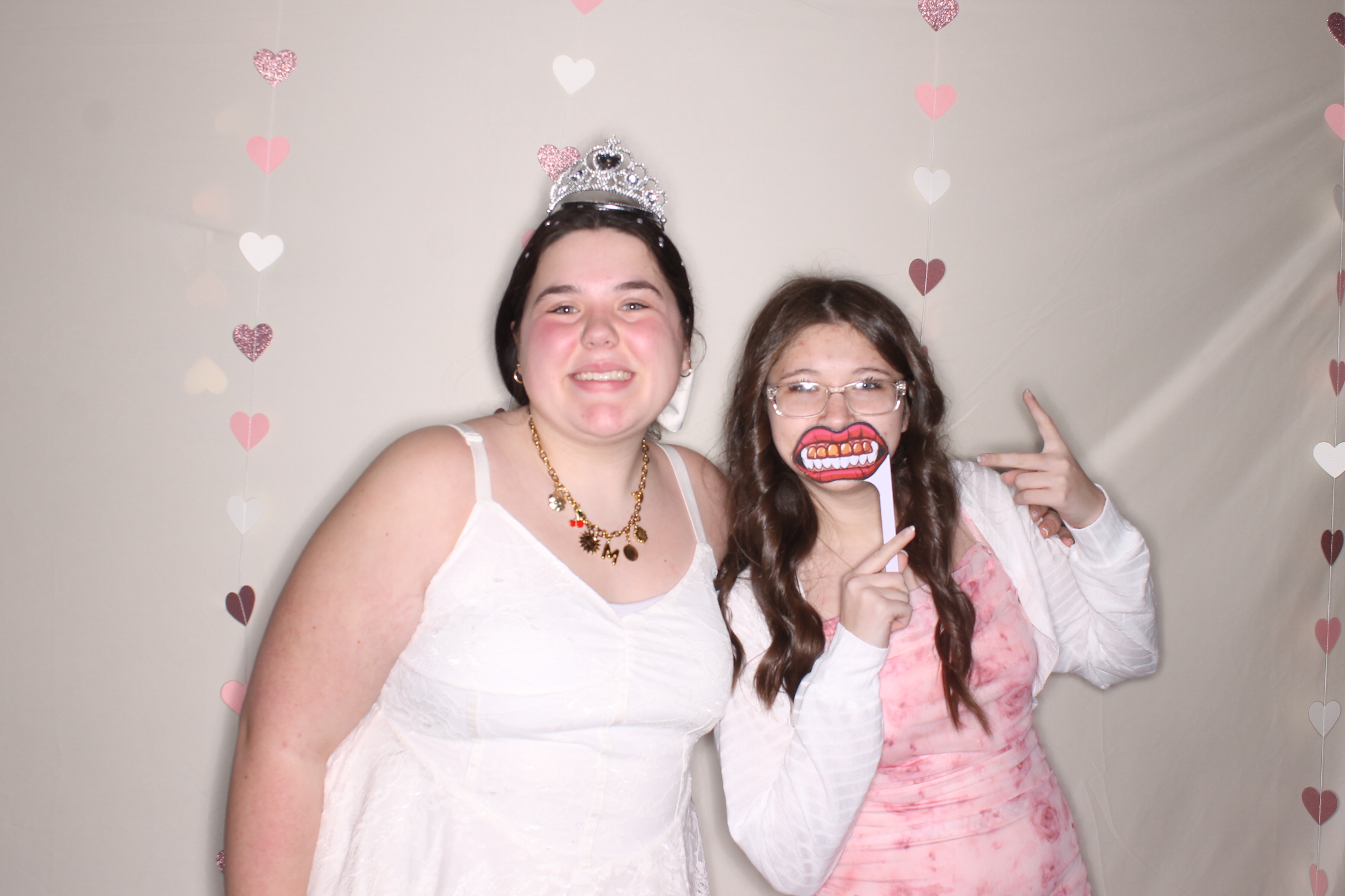 February Frost | View more photos from the event at gallery.photoboothcincy.com/u/PhotoBoothCincy/February-Frost