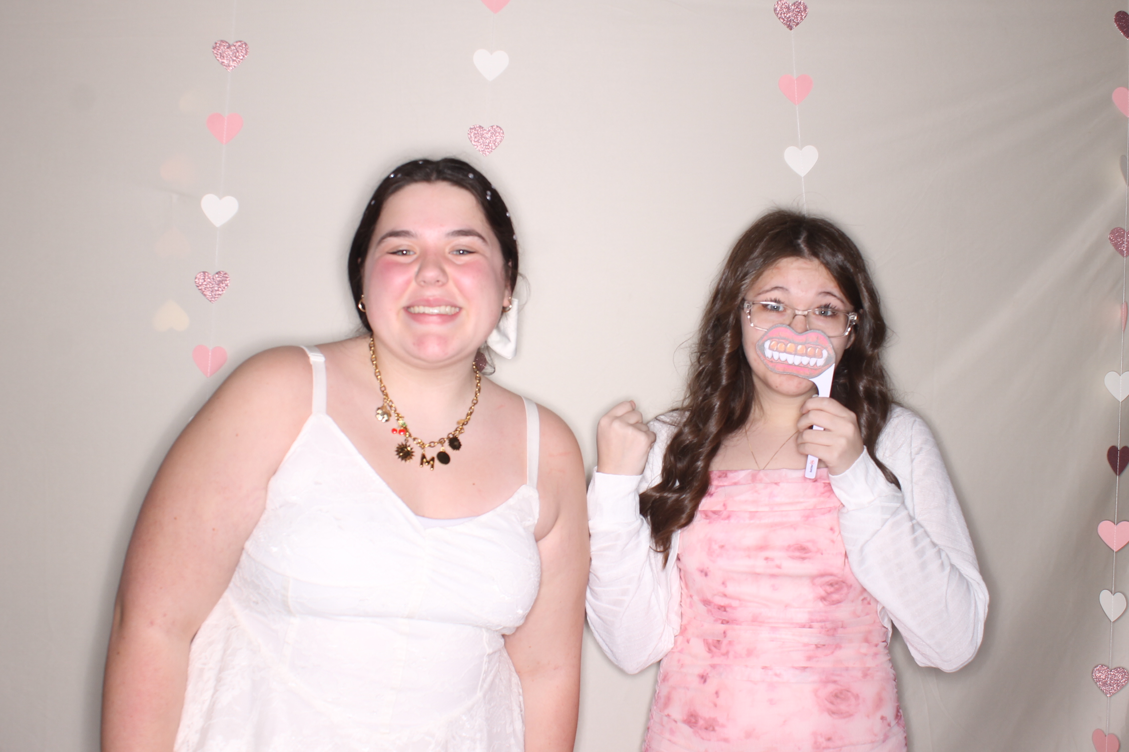 February Frost | View more photos from the event at gallery.photoboothcincy.com/u/PhotoBoothCincy/February-Frost