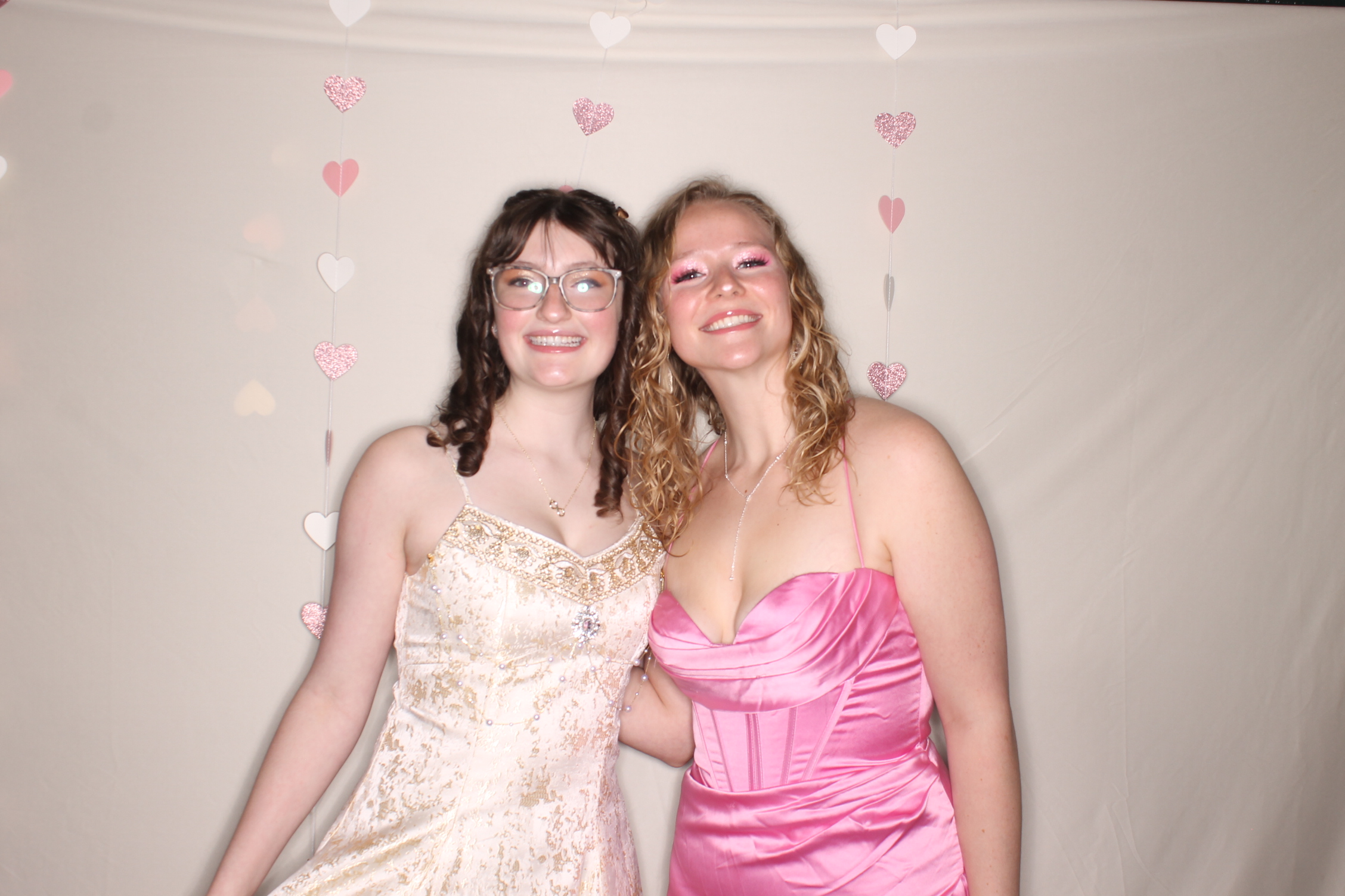 February Frost | View more photos from the event at gallery.photoboothcincy.com/u/PhotoBoothCincy/February-Frost