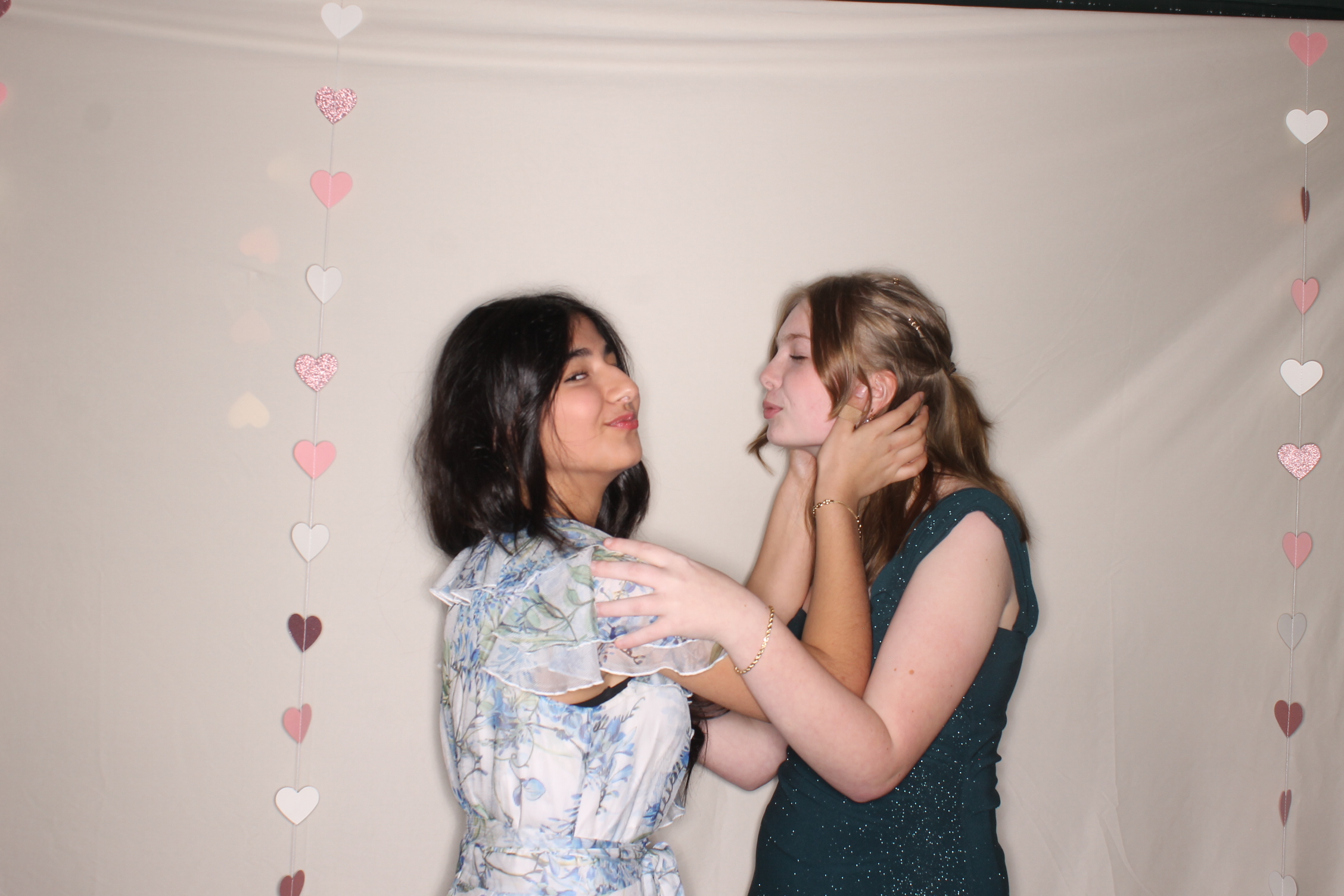 February Frost | View more photos from the event at gallery.photoboothcincy.com/u/PhotoBoothCincy/February-Frost
