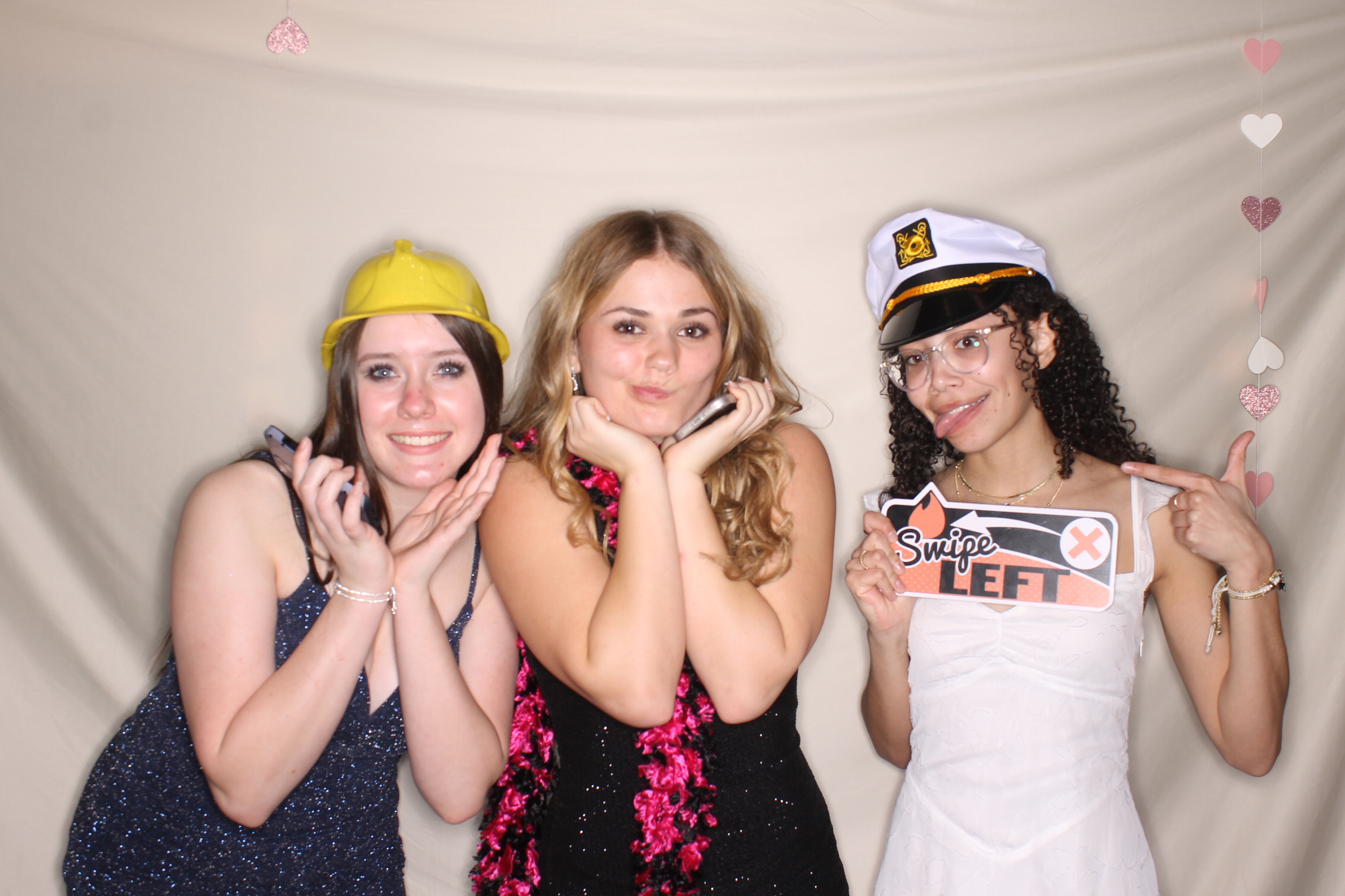 February Frost | View more photos from the event at gallery.photoboothcincy.com/u/PhotoBoothCincy/February-Frost