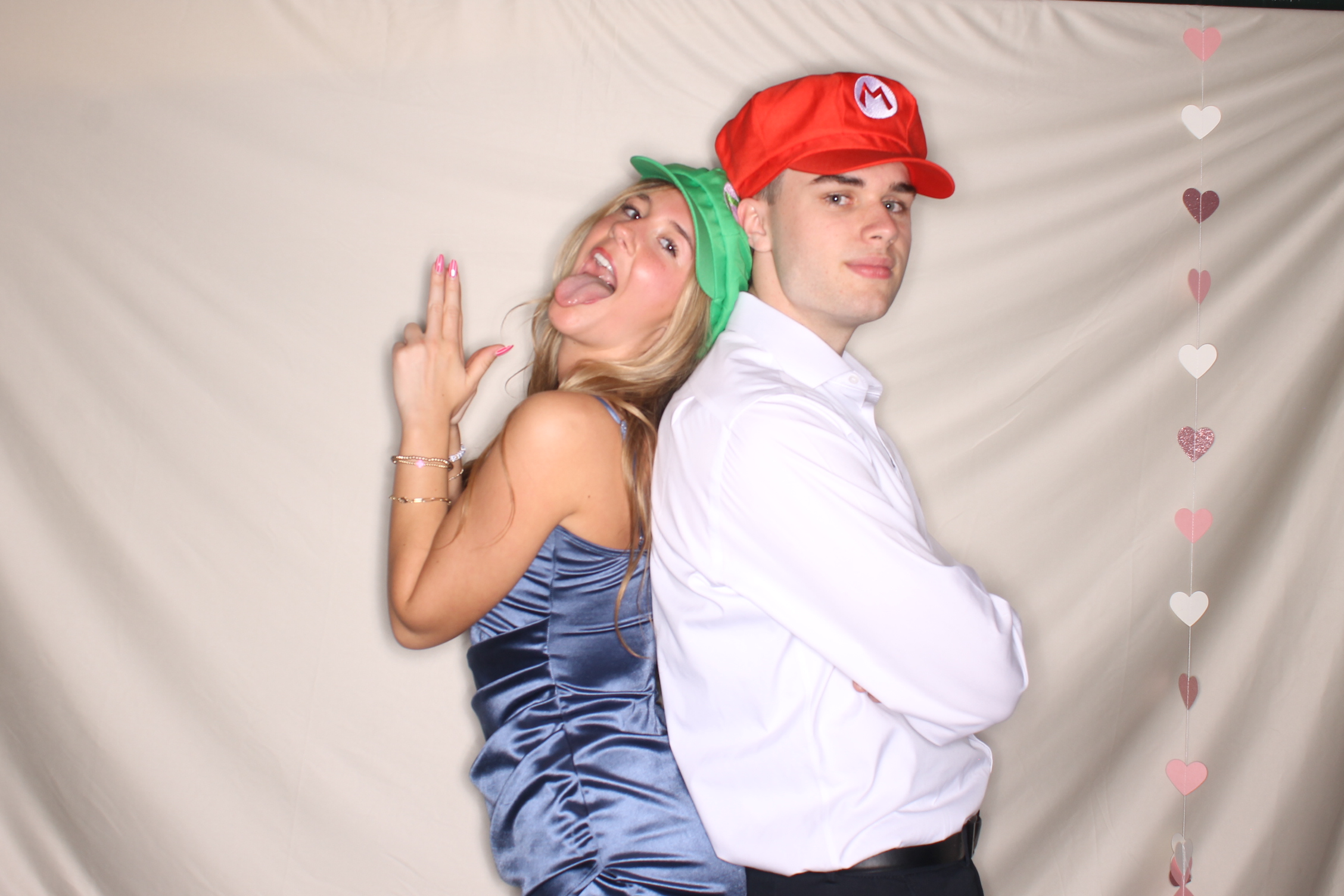 February Frost | View more photos from the event at gallery.photoboothcincy.com/u/PhotoBoothCincy/February-Frost