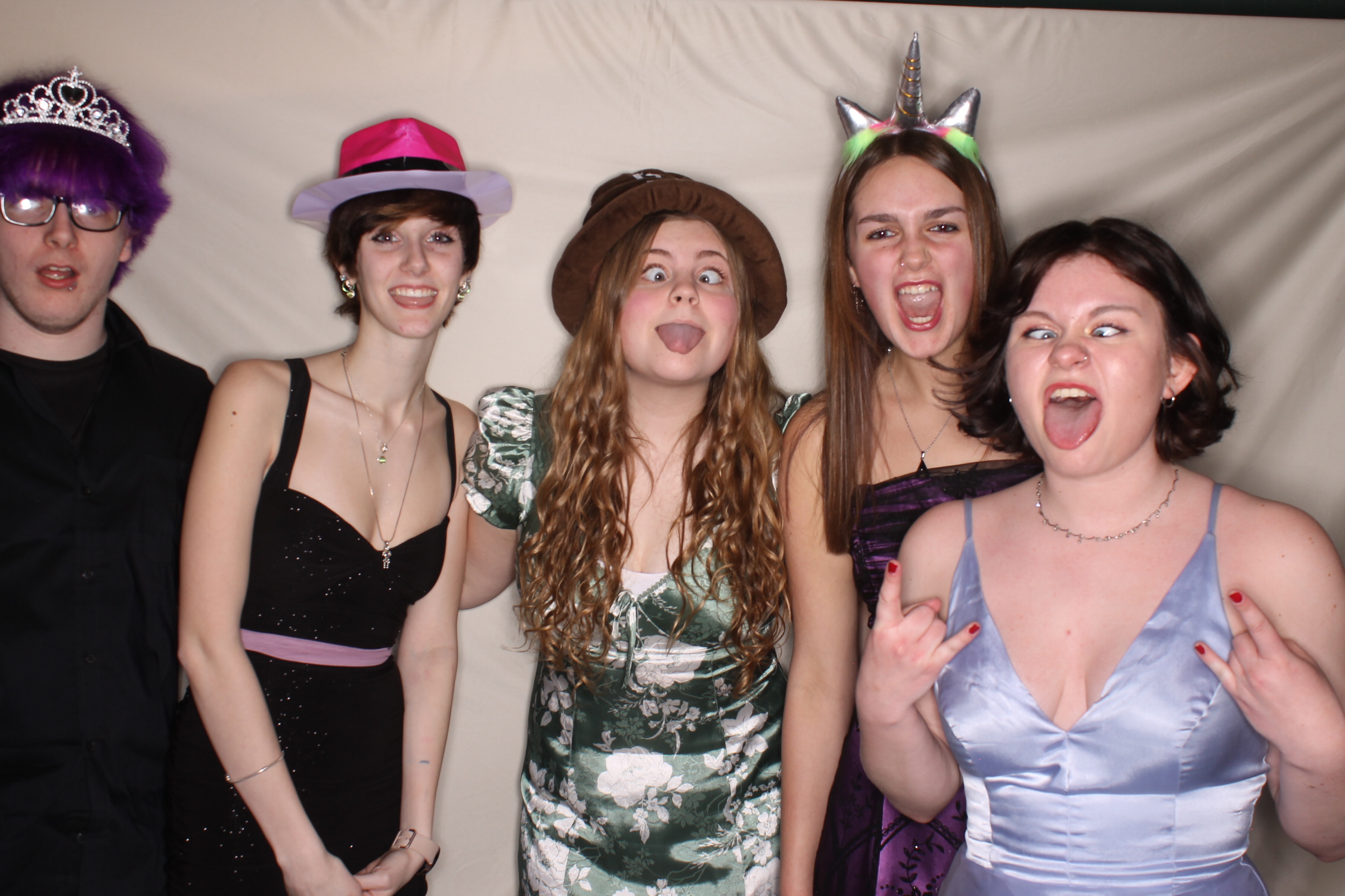 February Frost | View more photos from the event at gallery.photoboothcincy.com/u/PhotoBoothCincy/February-Frost