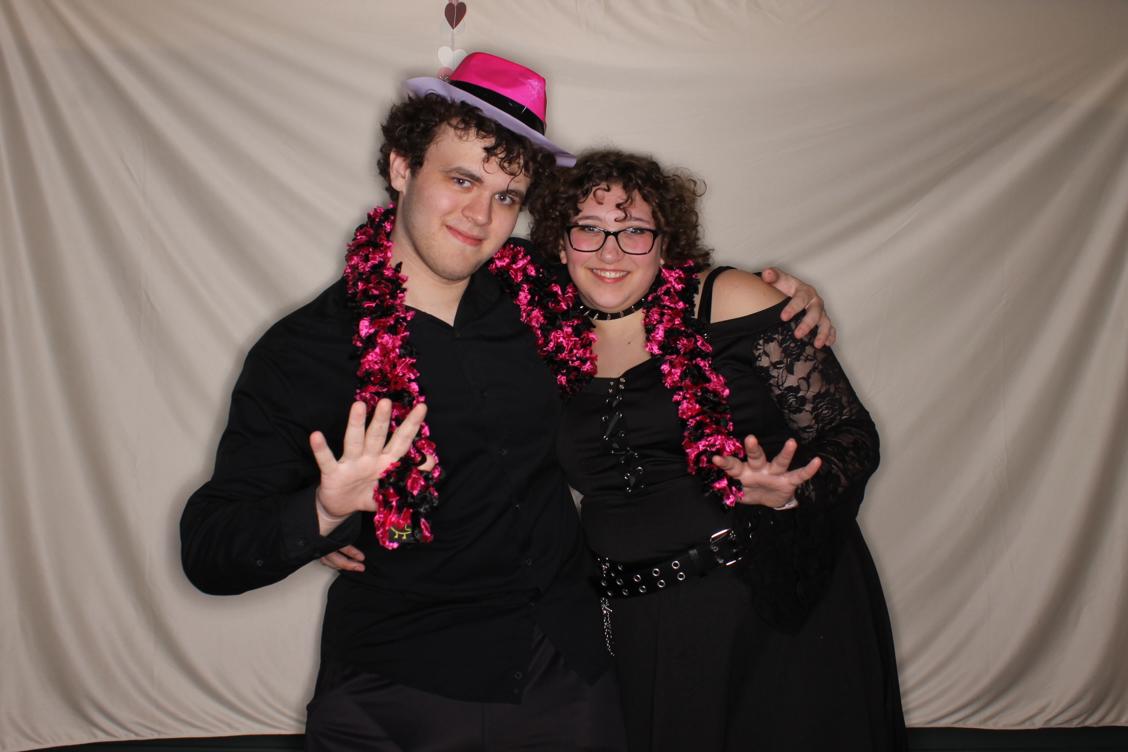 February Frost | View more photos from the event at gallery.photoboothcincy.com/u/PhotoBoothCincy/February-Frost