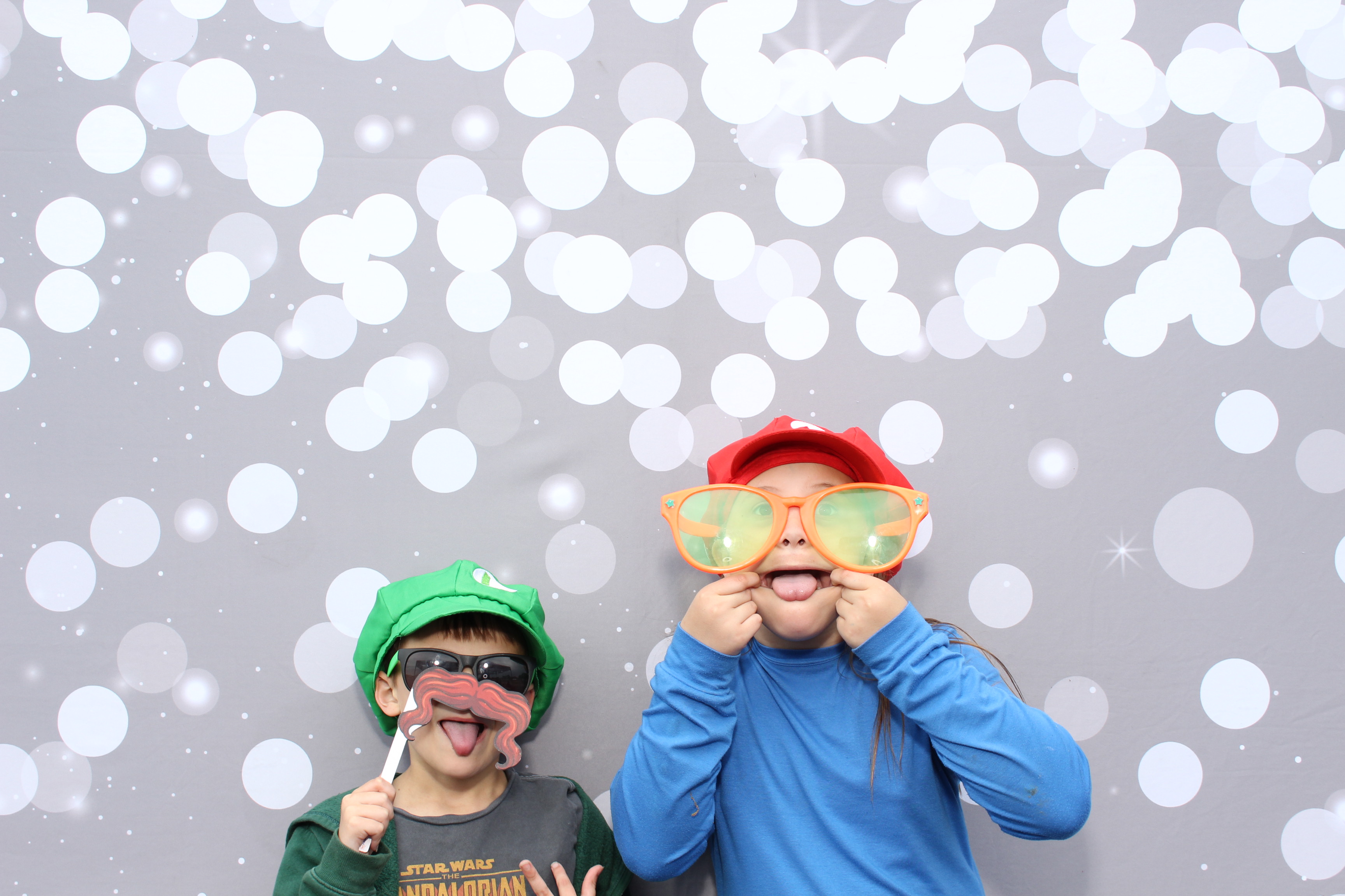 Freedom Elementary Family Fun Night | View more photos from the event at gallery.photoboothcincy.com/u/PhotoBoothCincy/Freedom-Elementary-Family-Fun-Night-0