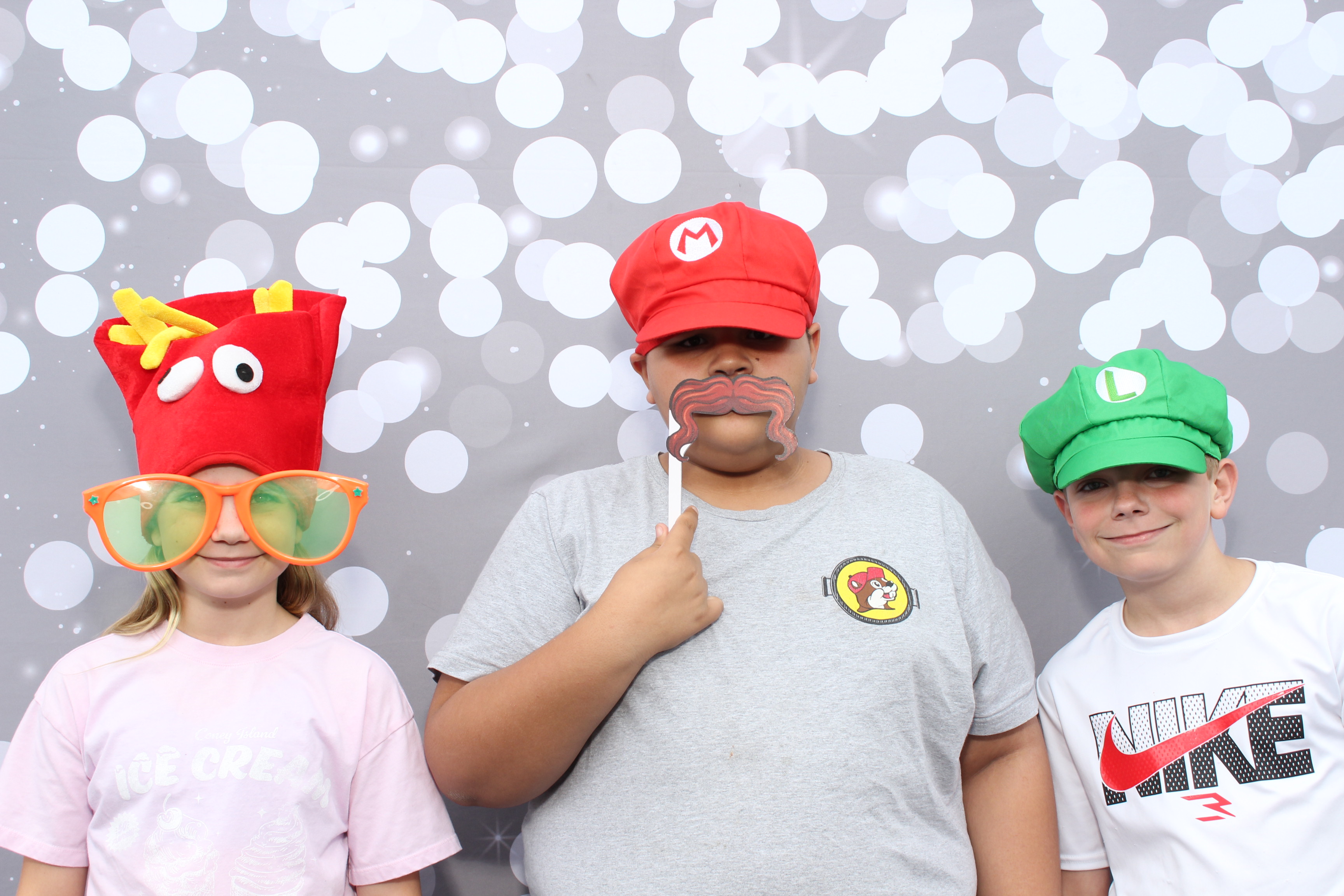 Freedom Elementary Family Fun Night | View more photos from the event at gallery.photoboothcincy.com/u/PhotoBoothCincy/Freedom-Elementary-Family-Fun-Night-0