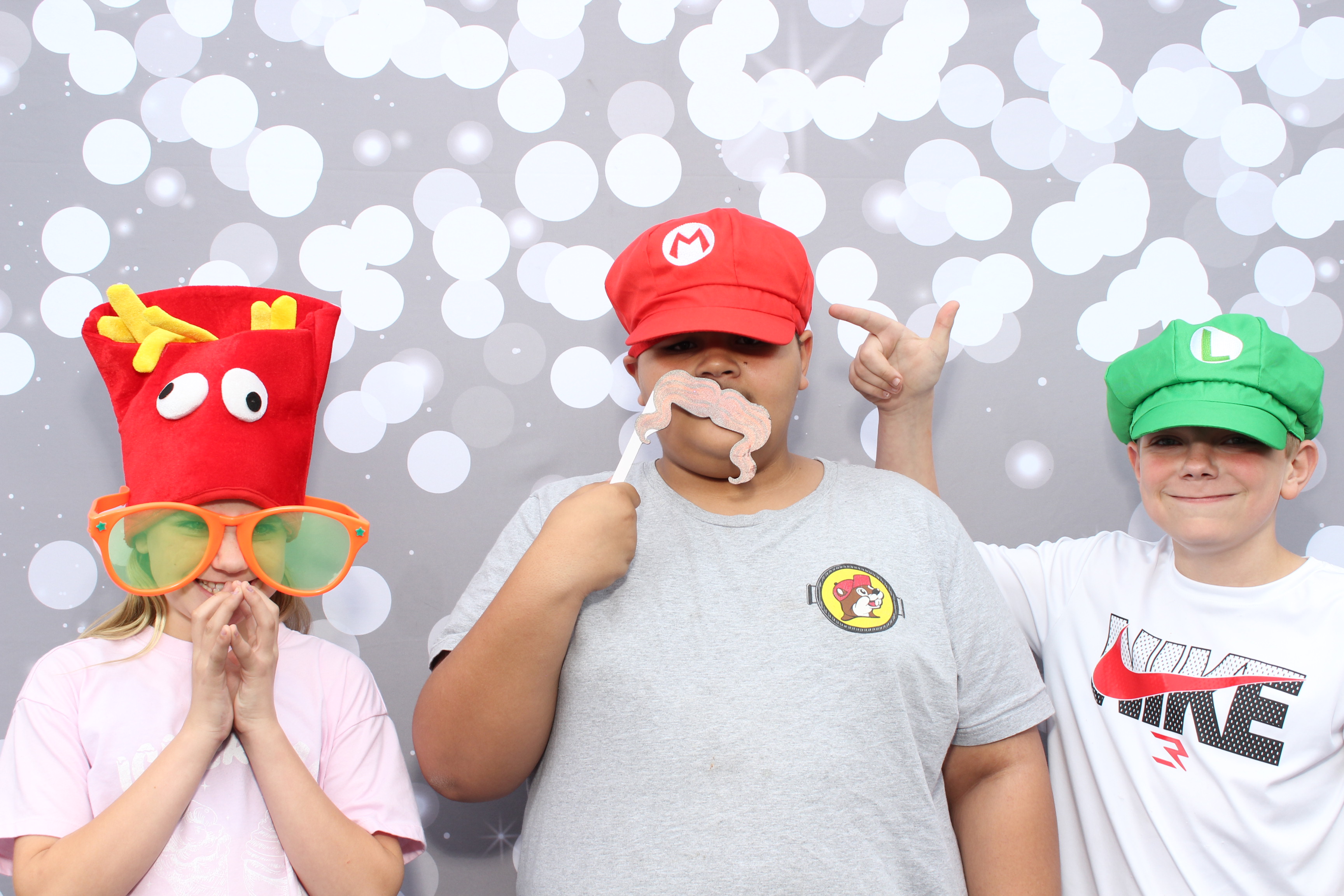 Freedom Elementary Family Fun Night | View more photos from the event at gallery.photoboothcincy.com/u/PhotoBoothCincy/Freedom-Elementary-Family-Fun-Night-0