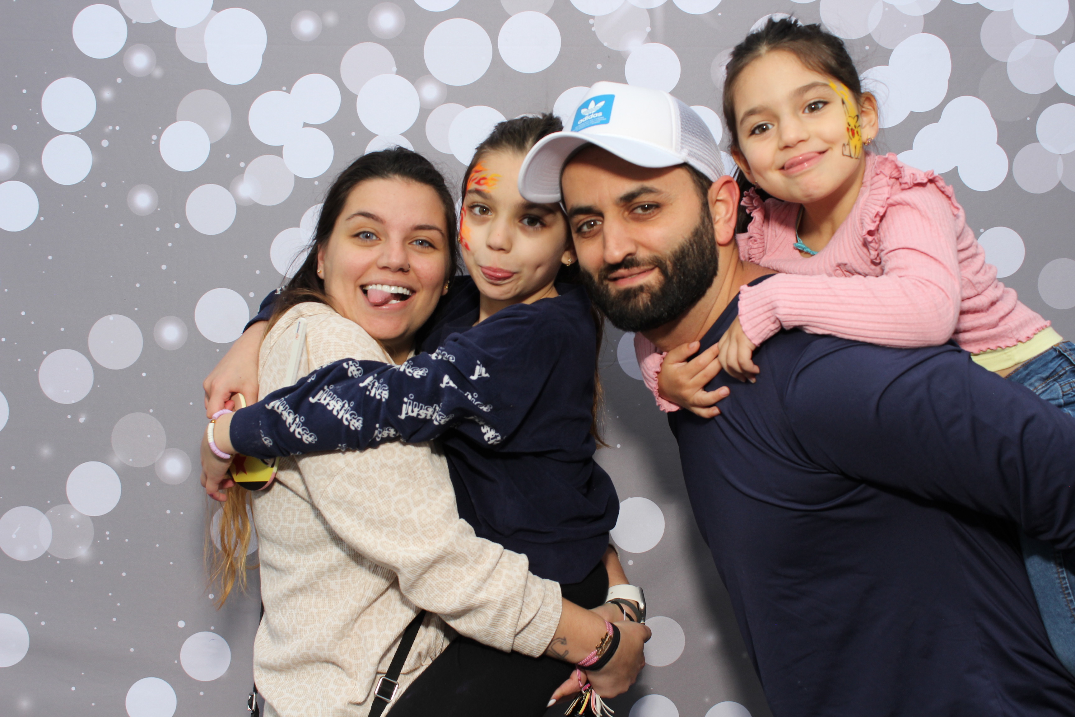 Freedom Elementary Family Fun Night | View more photos from the event at gallery.photoboothcincy.com/u/PhotoBoothCincy/Freedom-Elementary-Family-Fun-Night-0