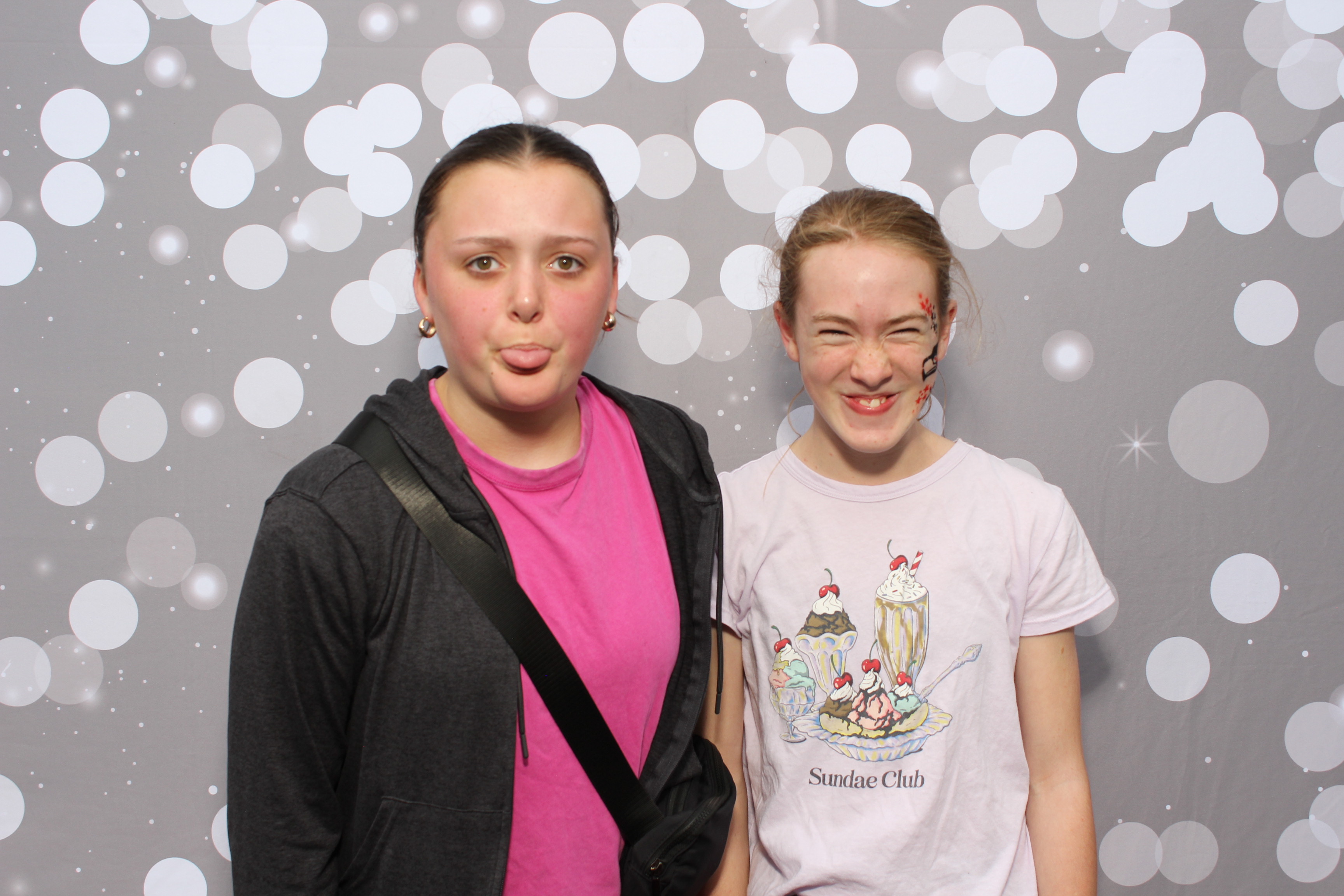 Freedom Elementary Family Fun Night | View more photos from the event at gallery.photoboothcincy.com/u/PhotoBoothCincy/Freedom-Elementary-Family-Fun-Night-0