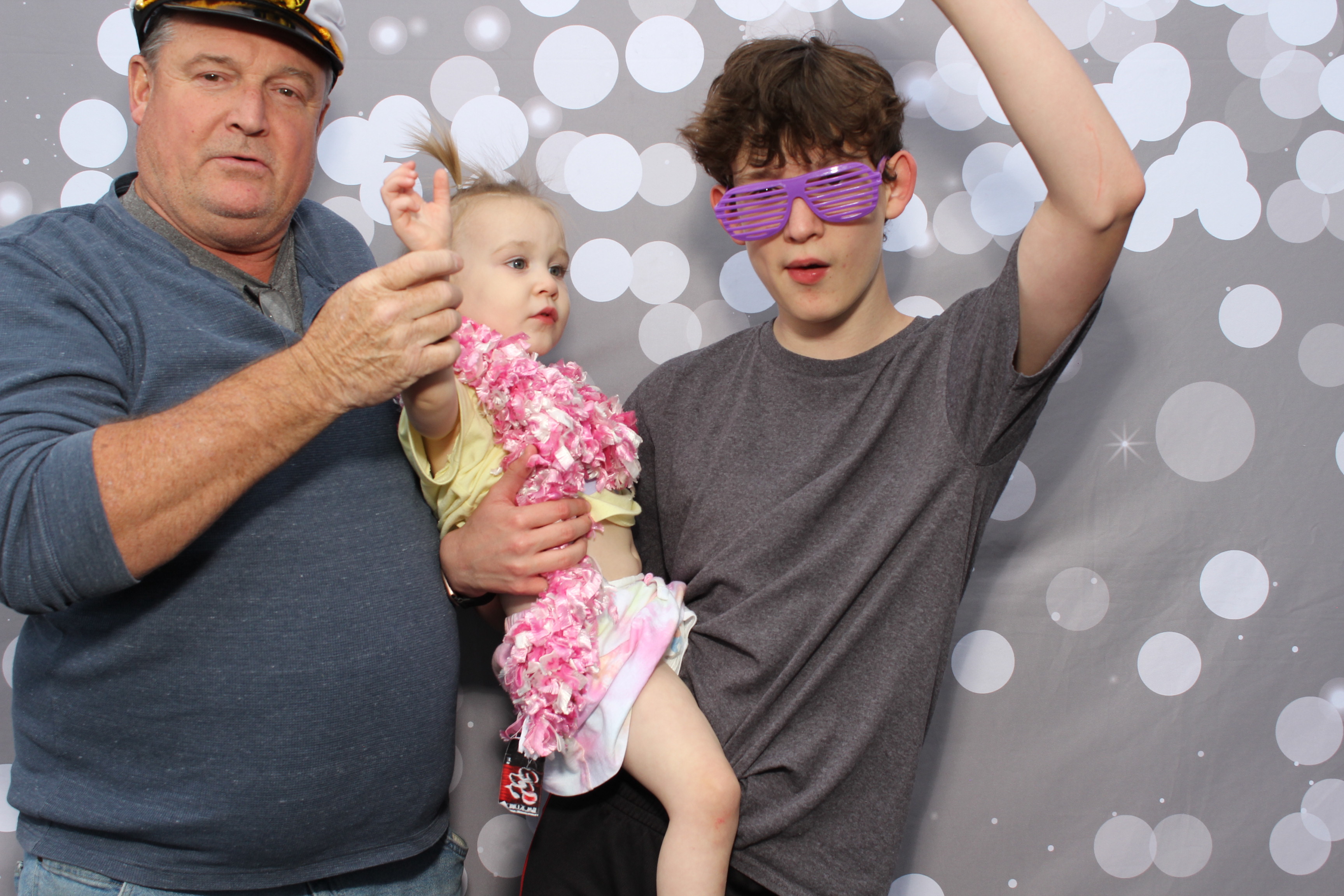 Freedom Elementary Family Fun Night | View more photos from the event at gallery.photoboothcincy.com/u/PhotoBoothCincy/Freedom-Elementary-Family-Fun-Night-0