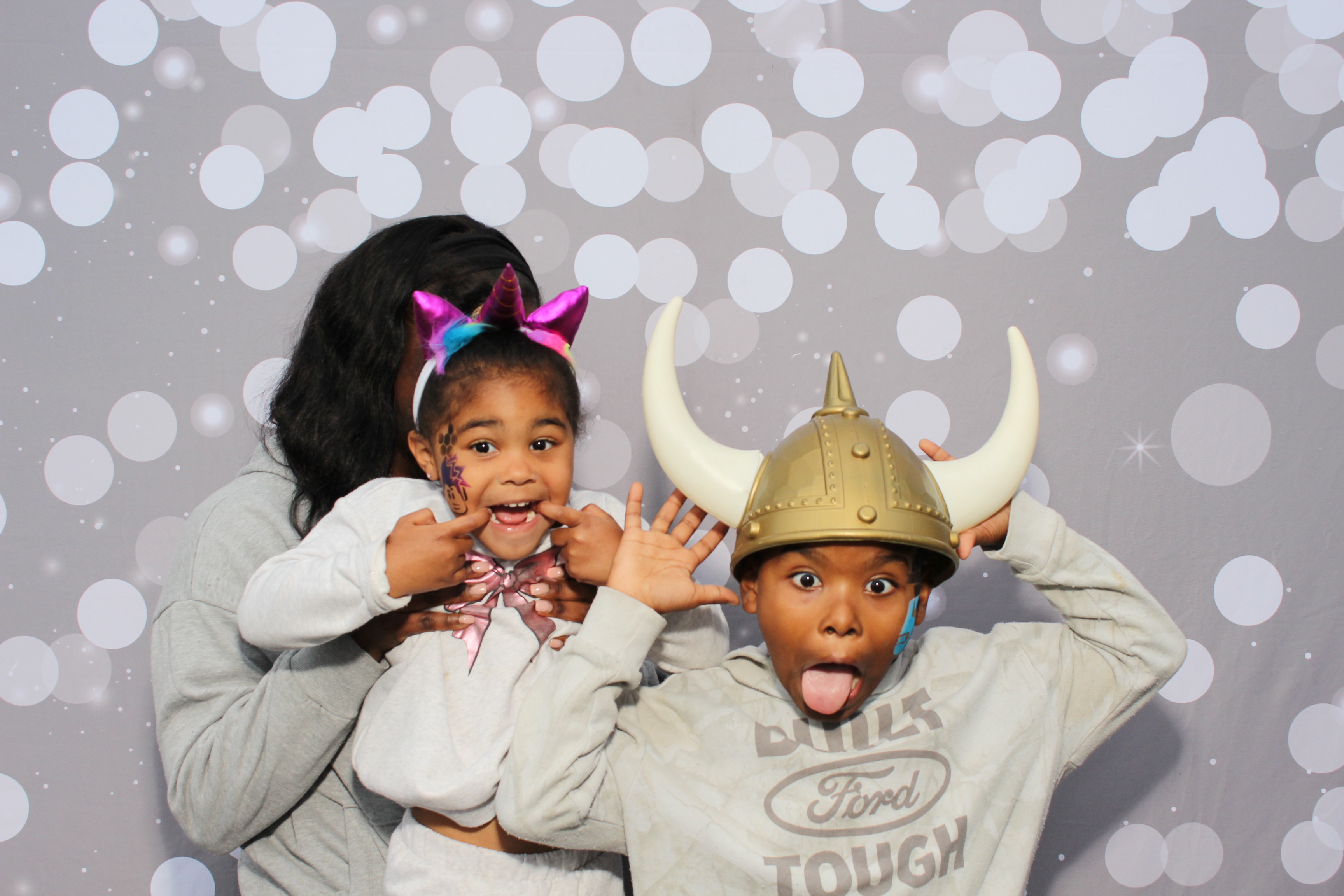Freedom Elementary Family Fun Night | View more photos from the event at gallery.photoboothcincy.com/u/PhotoBoothCincy/Freedom-Elementary-Family-Fun-Night-0