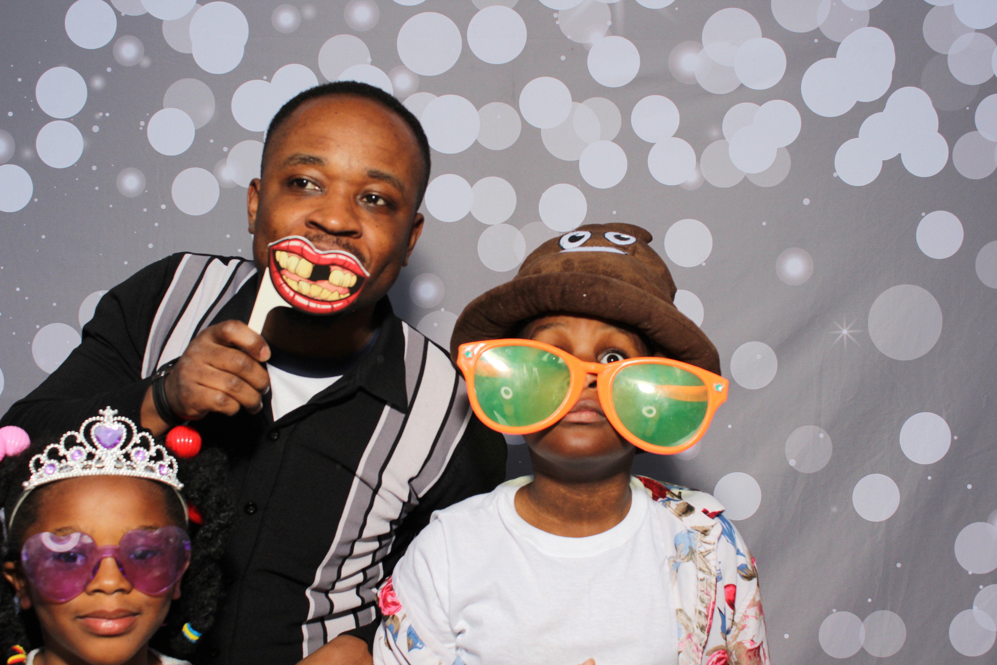 Freedom Elementary Family Fun Night | View more photos from the event at gallery.photoboothcincy.com/u/PhotoBoothCincy/Freedom-Elementary-Family-Fun-Night-0