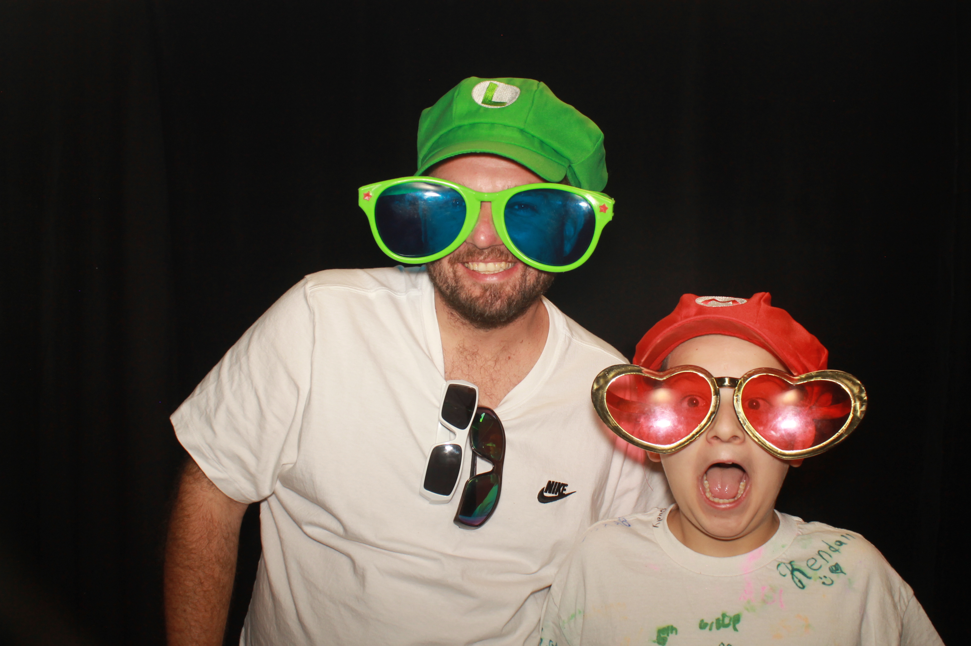 Friends & Family Reunion 2026 | View more photos from the event at gallery.photoboothcincy.com/u/PhotoBoothCincy/Friends-Family-Reunion-2026