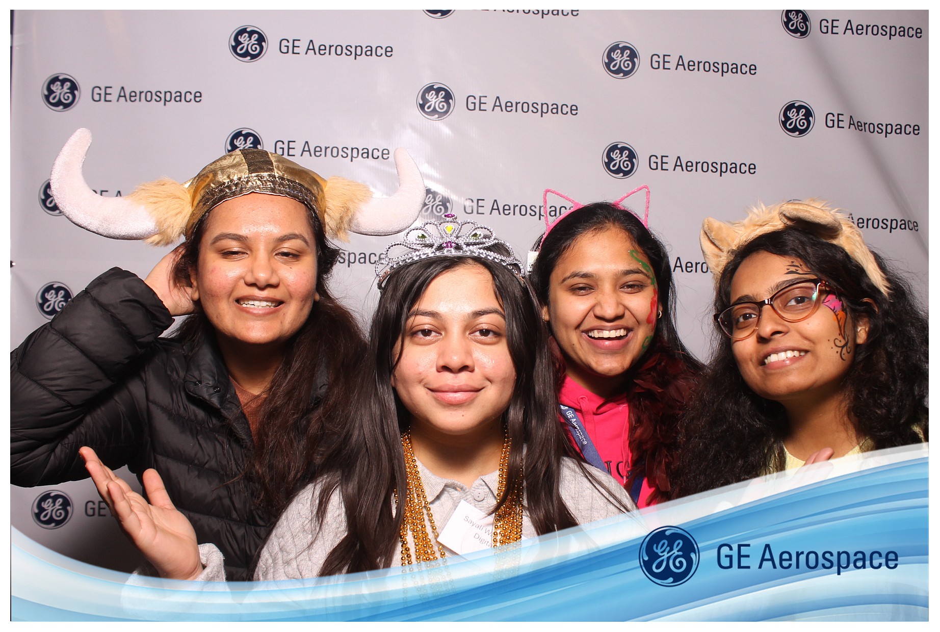 GE Aerospace Tuesday | View more photos from the event at gallery.photoboothcincy.com/u/PhotoBoothCincy/GE-Aerospace-Tuesday