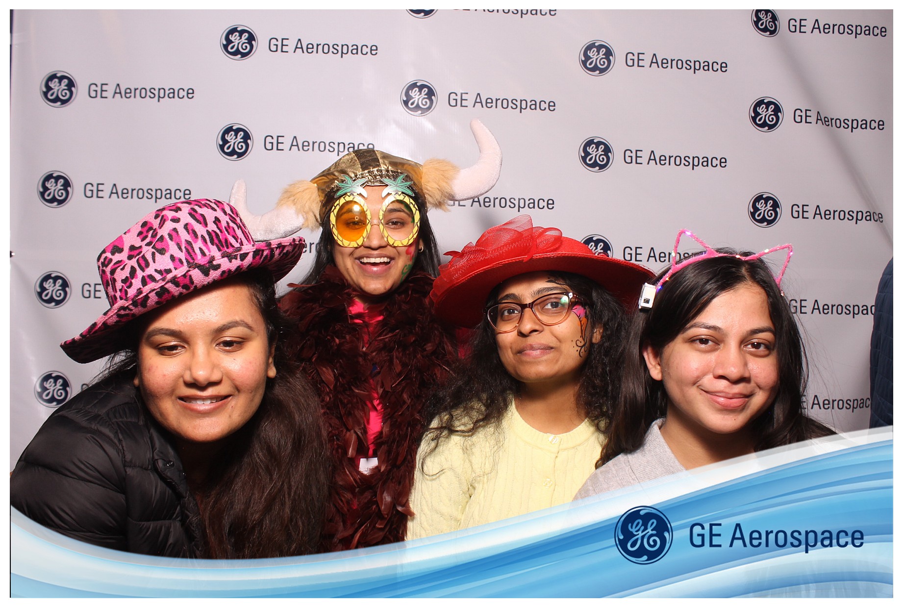 GE Aerospace Tuesday | View more photos from the event at gallery.photoboothcincy.com/u/PhotoBoothCincy/GE-Aerospace-Tuesday