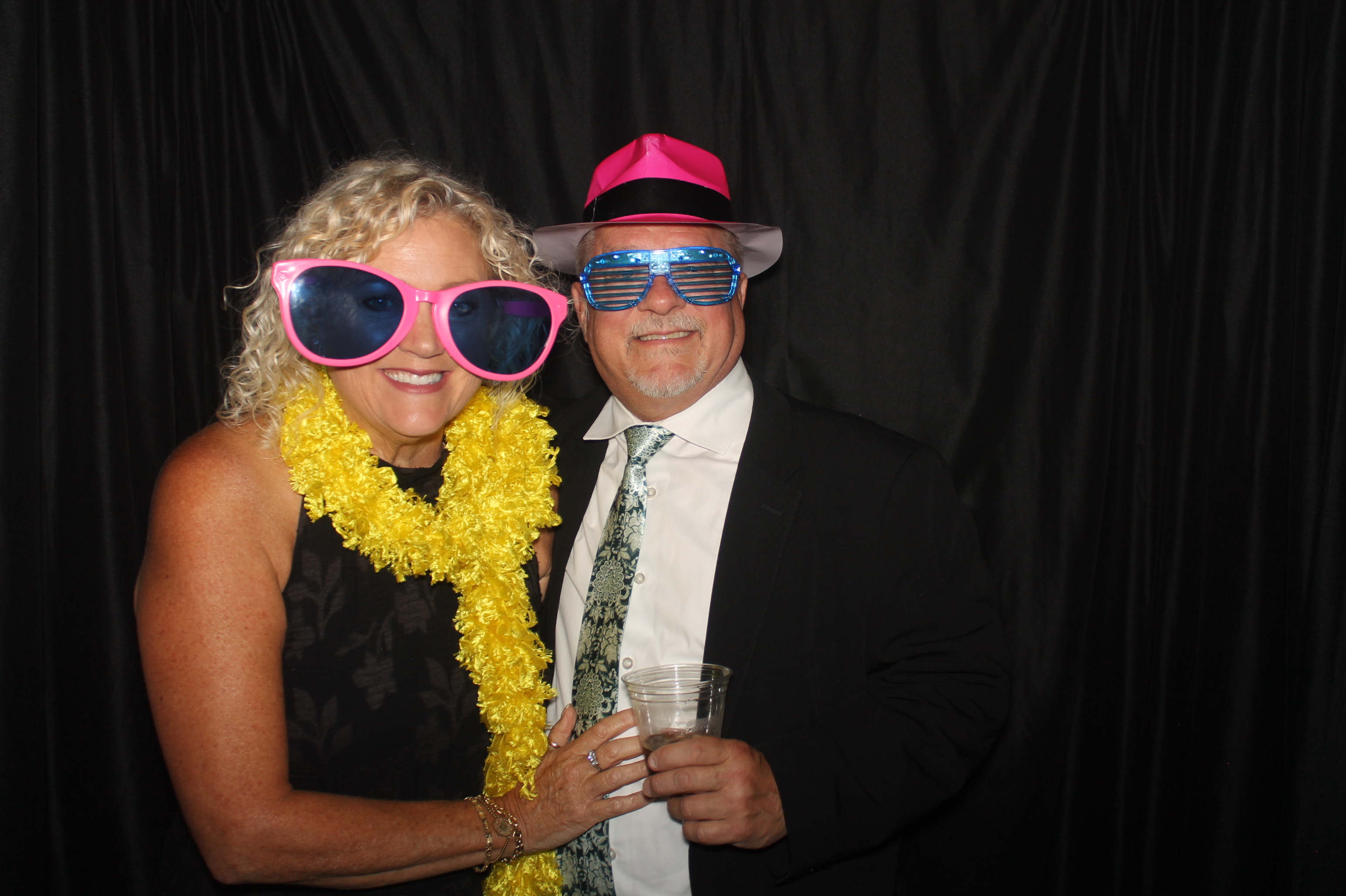 Gigi & Jared | View more photos from the event at gallery.photoboothcincy.com/u/PhotoBoothCincy/Gigi-Jared