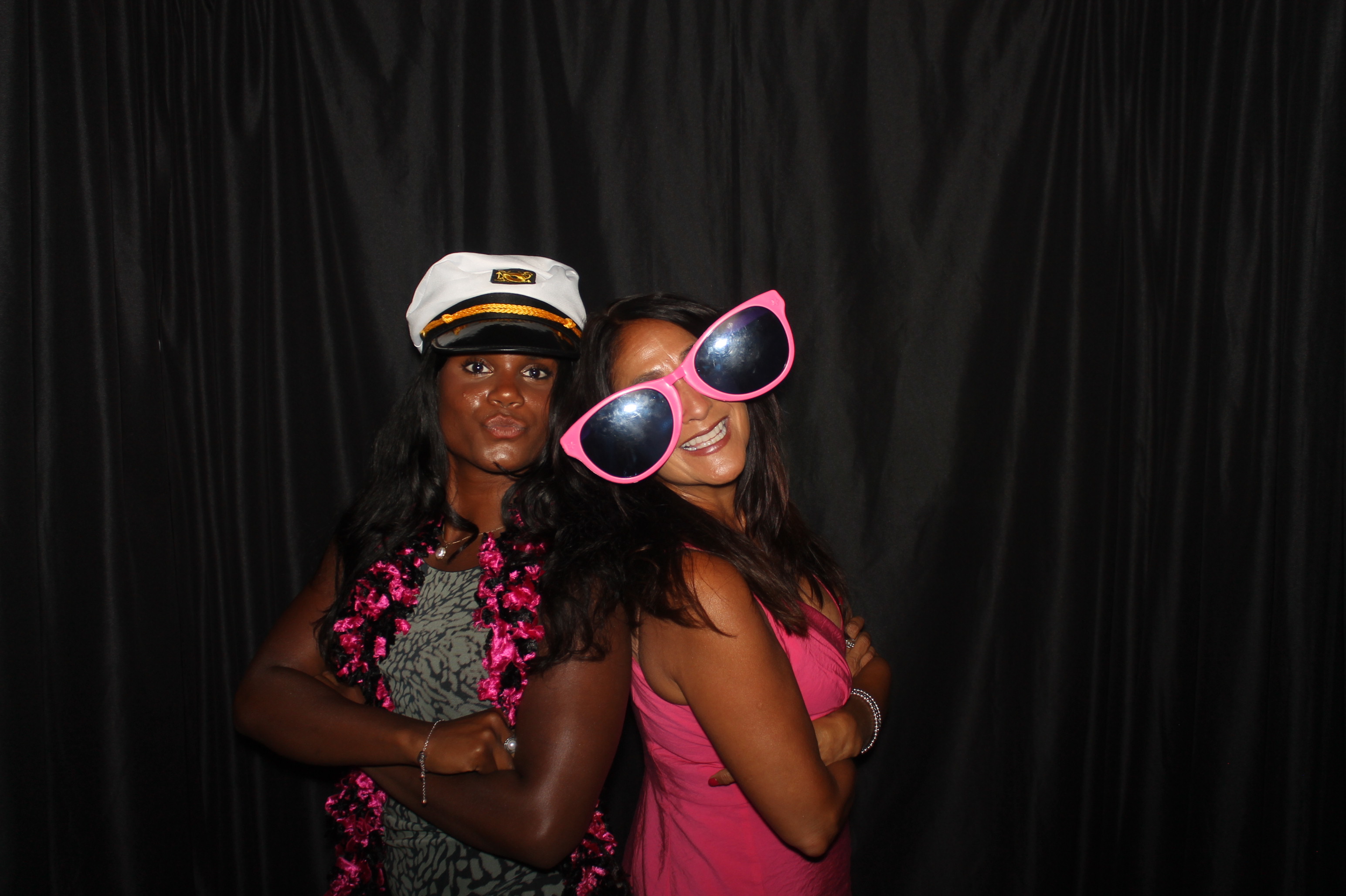 Gigi & Jared | View more photos from the event at gallery.photoboothcincy.com/u/PhotoBoothCincy/Gigi-Jared