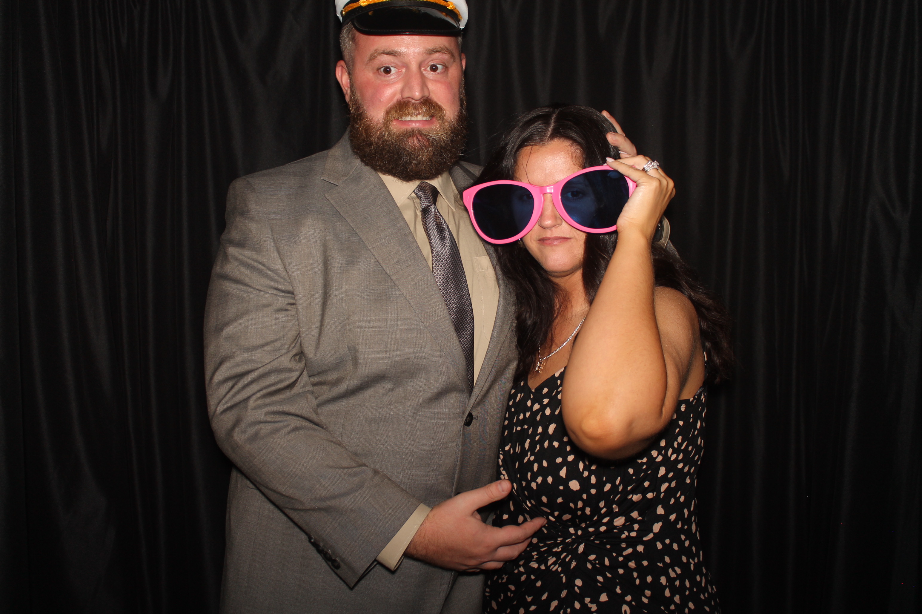 Gigi & Jared | View more photos from the event at gallery.photoboothcincy.com/u/PhotoBoothCincy/Gigi-Jared