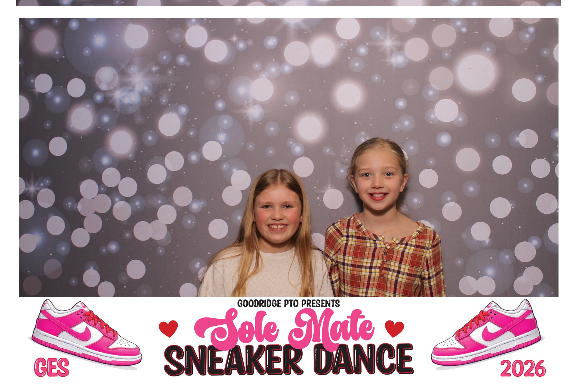 Goodridge Elem Parent Child Dance | View more photos from the event at gallery.photoboothcincy.com/u/PhotoBoothCincy/Goodridge-Elem-Parent-Child-Dance