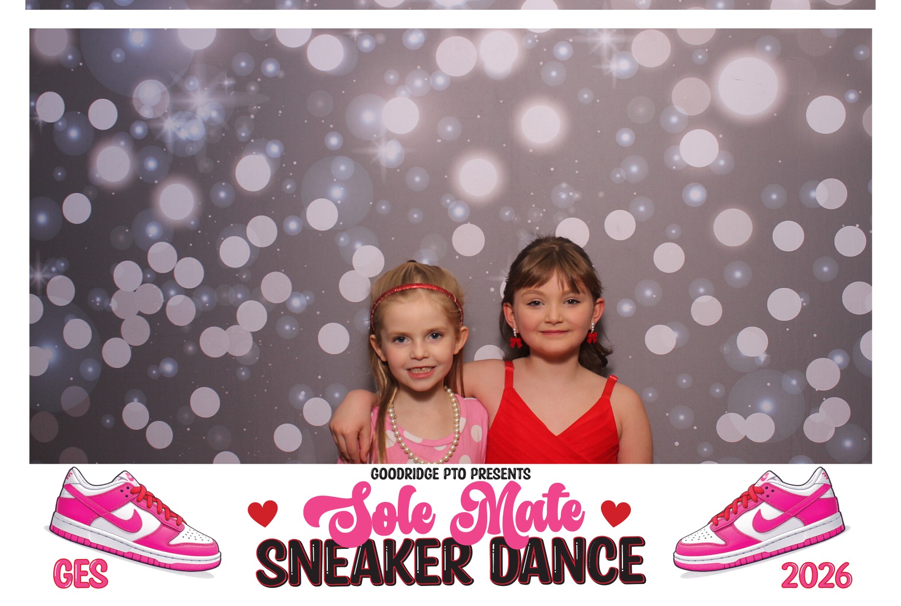 Goodridge Elem Parent Child Dance | View more photos from the event at gallery.photoboothcincy.com/u/PhotoBoothCincy/Goodridge-Elem-Parent-Child-Dance