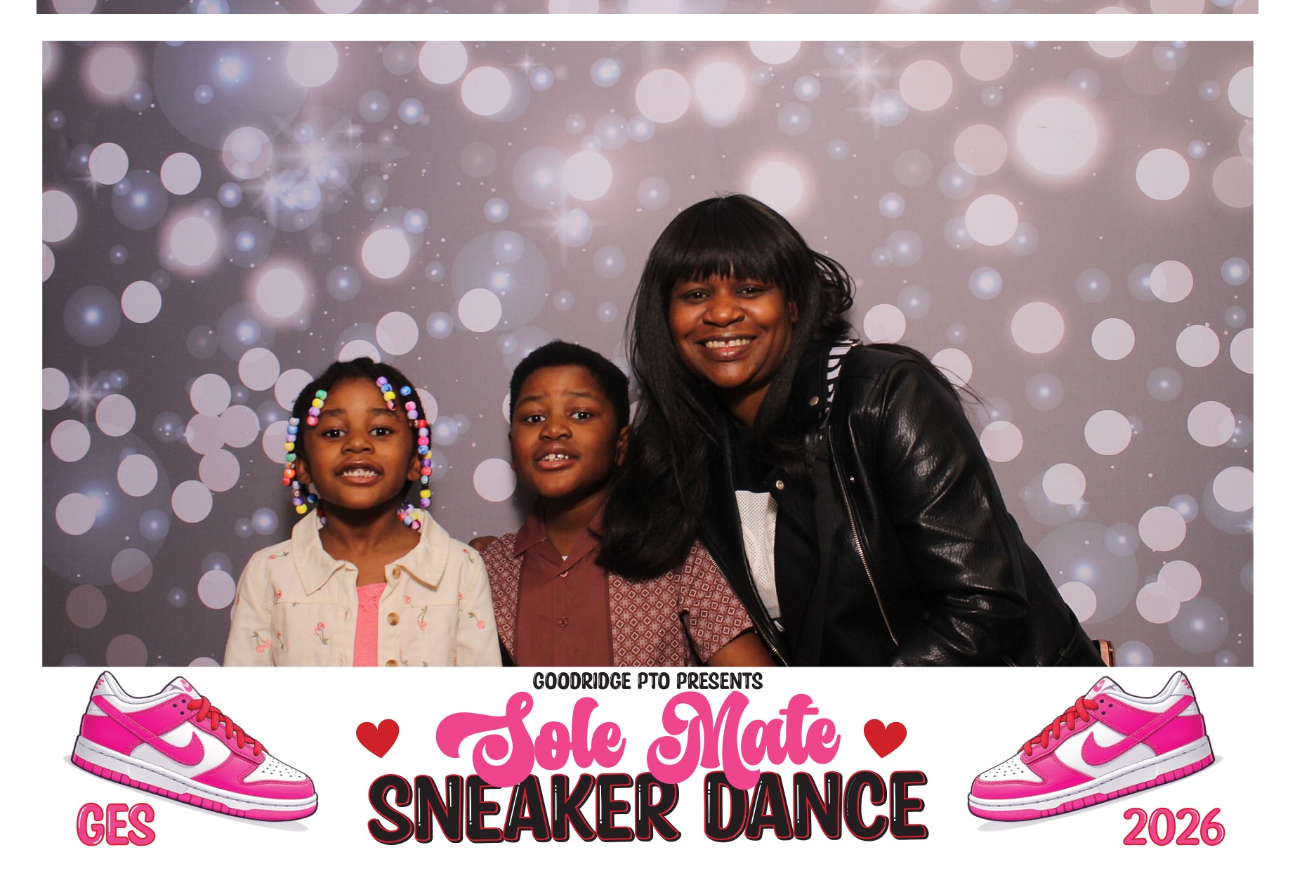 Goodridge Elem Parent Child Dance | View more photos from the event at gallery.photoboothcincy.com/u/PhotoBoothCincy/Goodridge-Elem-Parent-Child-Dance