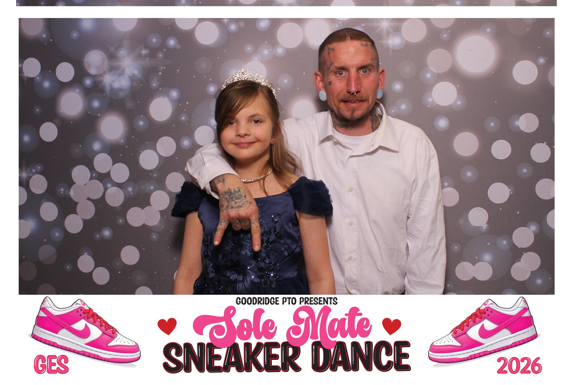 Goodridge Elem Parent Child Dance | View more photos from the event at gallery.photoboothcincy.com/u/PhotoBoothCincy/Goodridge-Elem-Parent-Child-Dance