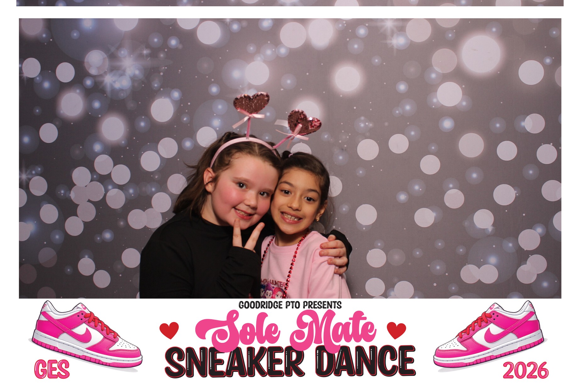 Goodridge Elem Parent Child Dance | View more photos from the event at gallery.photoboothcincy.com/u/PhotoBoothCincy/Goodridge-Elem-Parent-Child-Dance