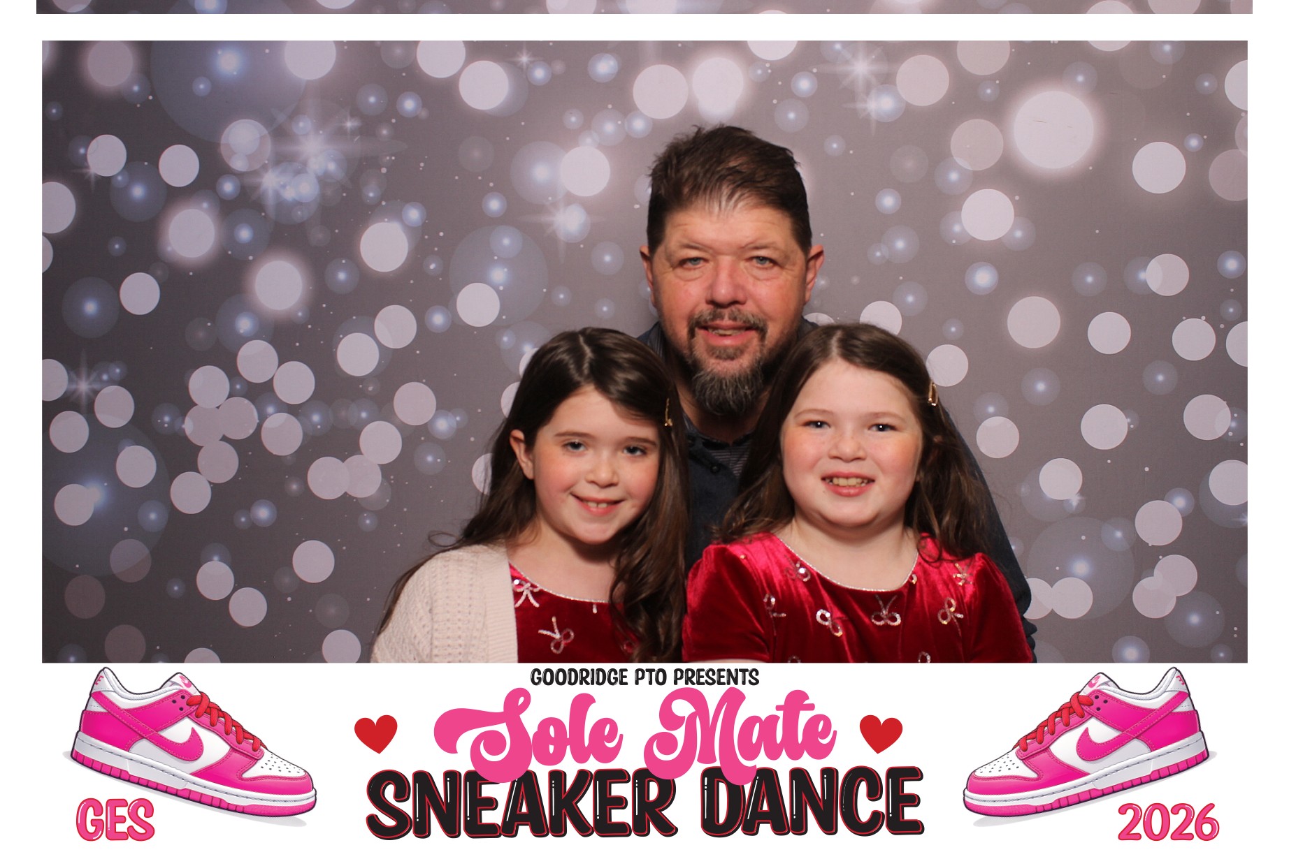 Goodridge Elem Parent Child Dance | View more photos from the event at gallery.photoboothcincy.com/u/PhotoBoothCincy/Goodridge-Elem-Parent-Child-Dance