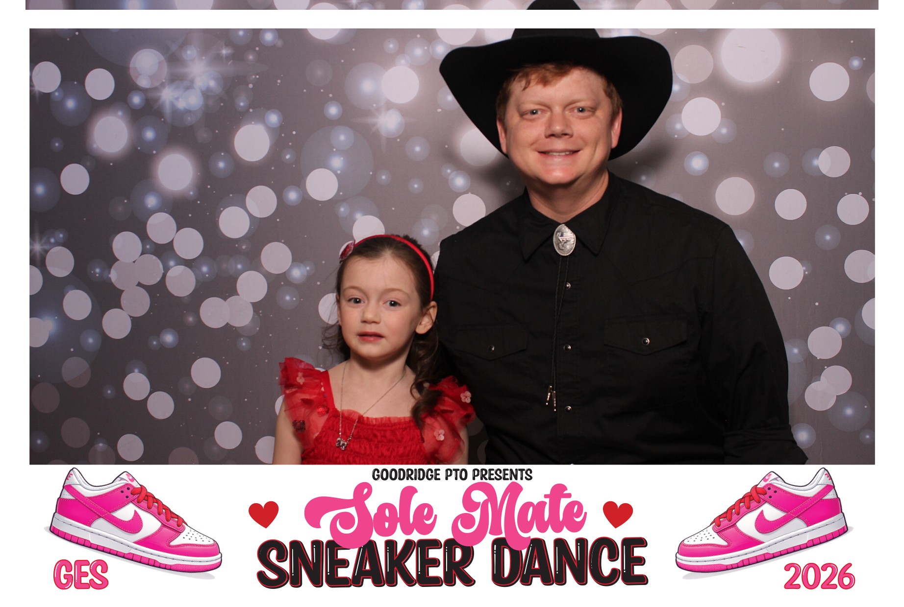 Goodridge Elem Parent Child Dance | View more photos from the event at gallery.photoboothcincy.com/u/PhotoBoothCincy/Goodridge-Elem-Parent-Child-Dance