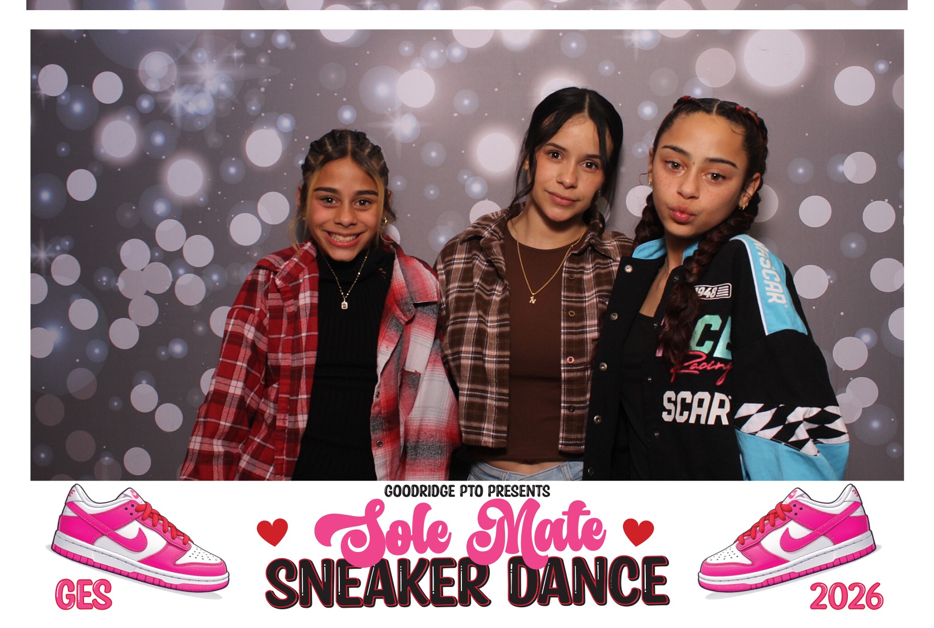 Goodridge Elem Parent Child Dance | View more photos from the event at gallery.photoboothcincy.com/u/PhotoBoothCincy/Goodridge-Elem-Parent-Child-Dance