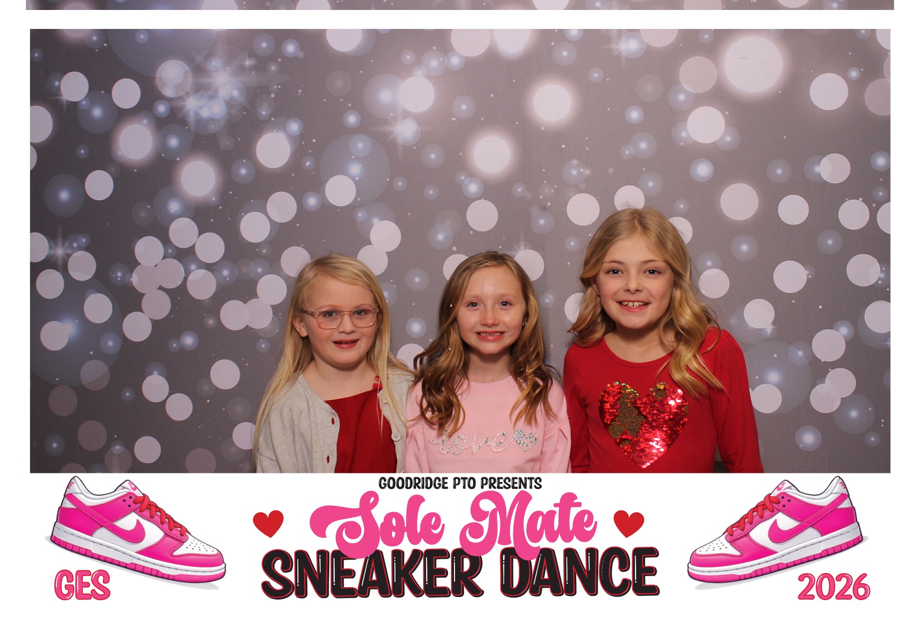 Goodridge Elem Parent Child Dance | View more photos from the event at gallery.photoboothcincy.com/u/PhotoBoothCincy/Goodridge-Elem-Parent-Child-Dance