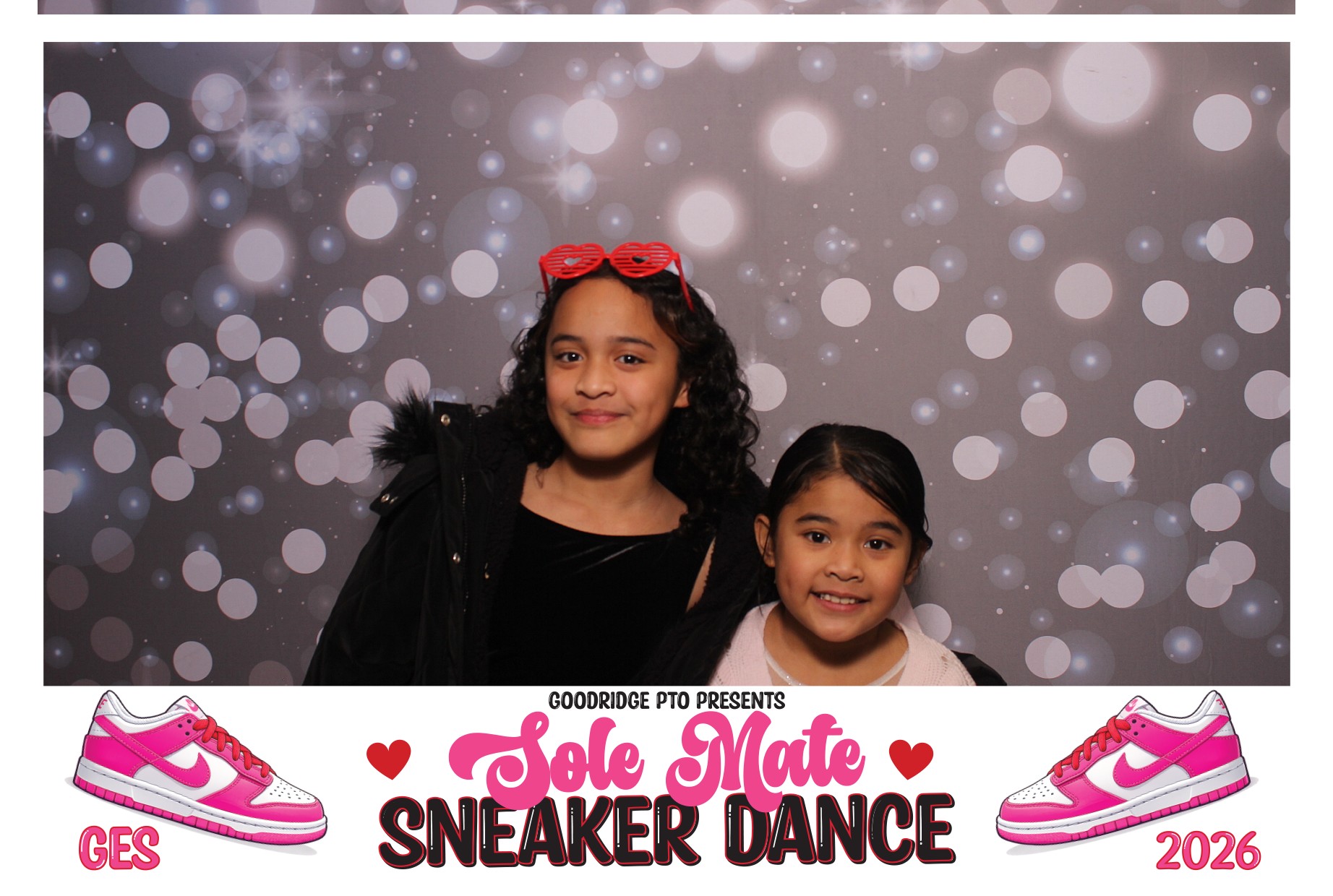 Goodridge Elem Parent Child Dance | View more photos from the event at gallery.photoboothcincy.com/u/PhotoBoothCincy/Goodridge-Elem-Parent-Child-Dance