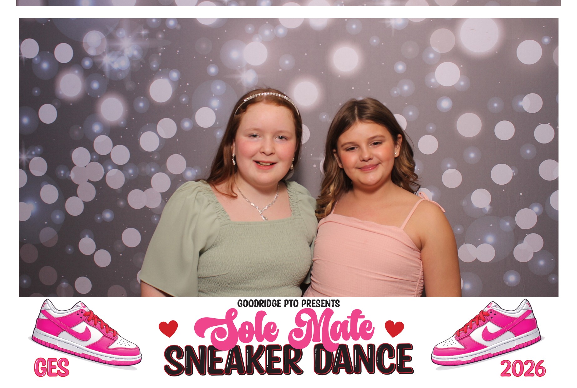 Goodridge Elem Parent Child Dance | View more photos from the event at gallery.photoboothcincy.com/u/PhotoBoothCincy/Goodridge-Elem-Parent-Child-Dance